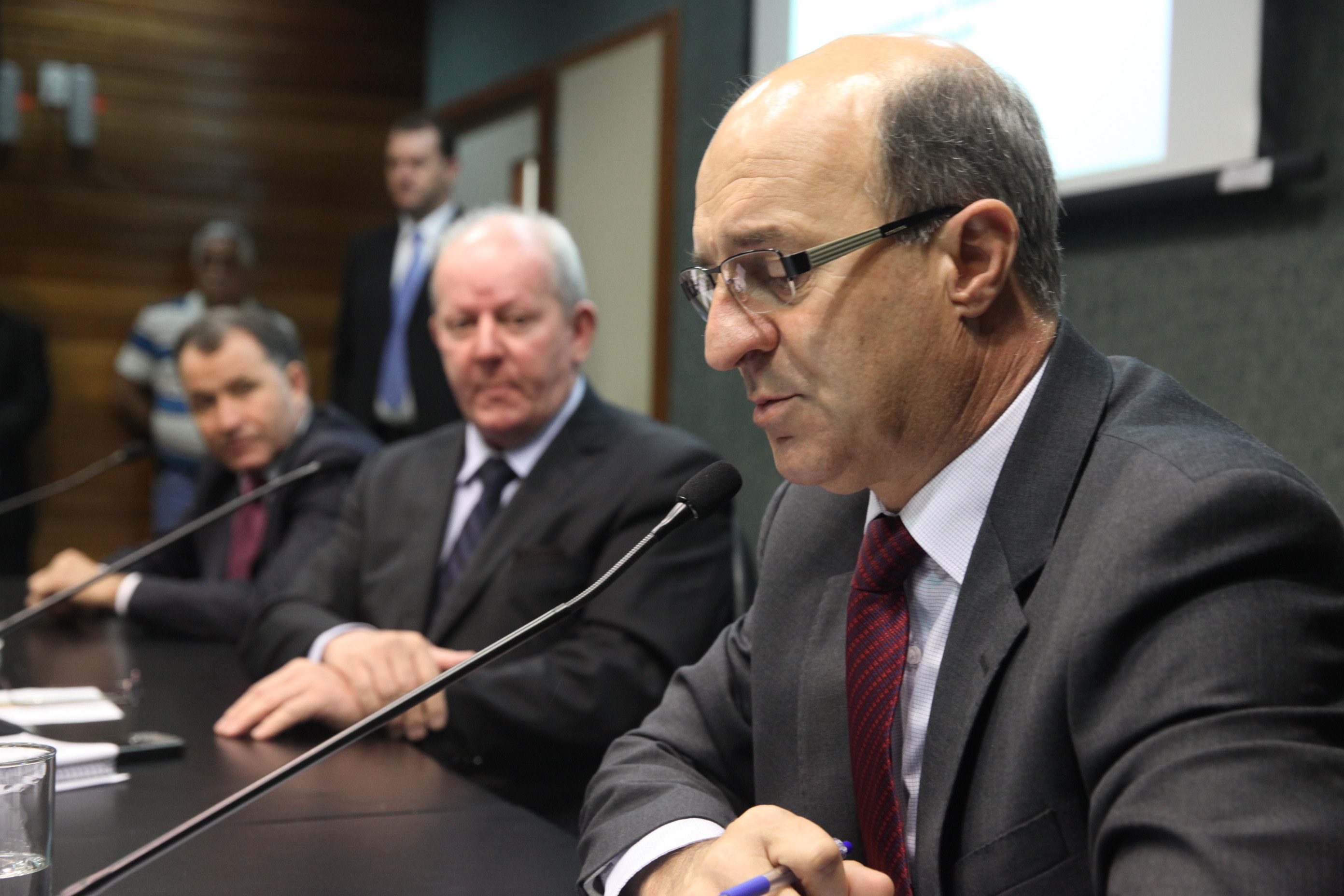 Reunião da Comissão de Finanças e Tributação. Deputado José Milton Scheffer (PP). Foto: Fábio Queiroz / Agência AL