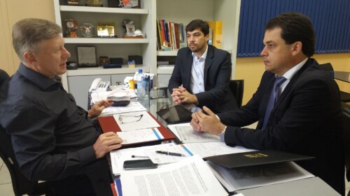 Deputado Rodrigo Minotto consegue intermediar liberação de telhas para Lebon Régis