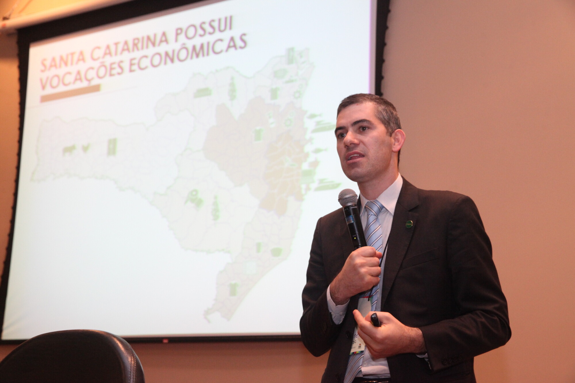 Sidnei Manoel Rodrigues, diretor do Observatório de Inteligência Industrial da Fiesc