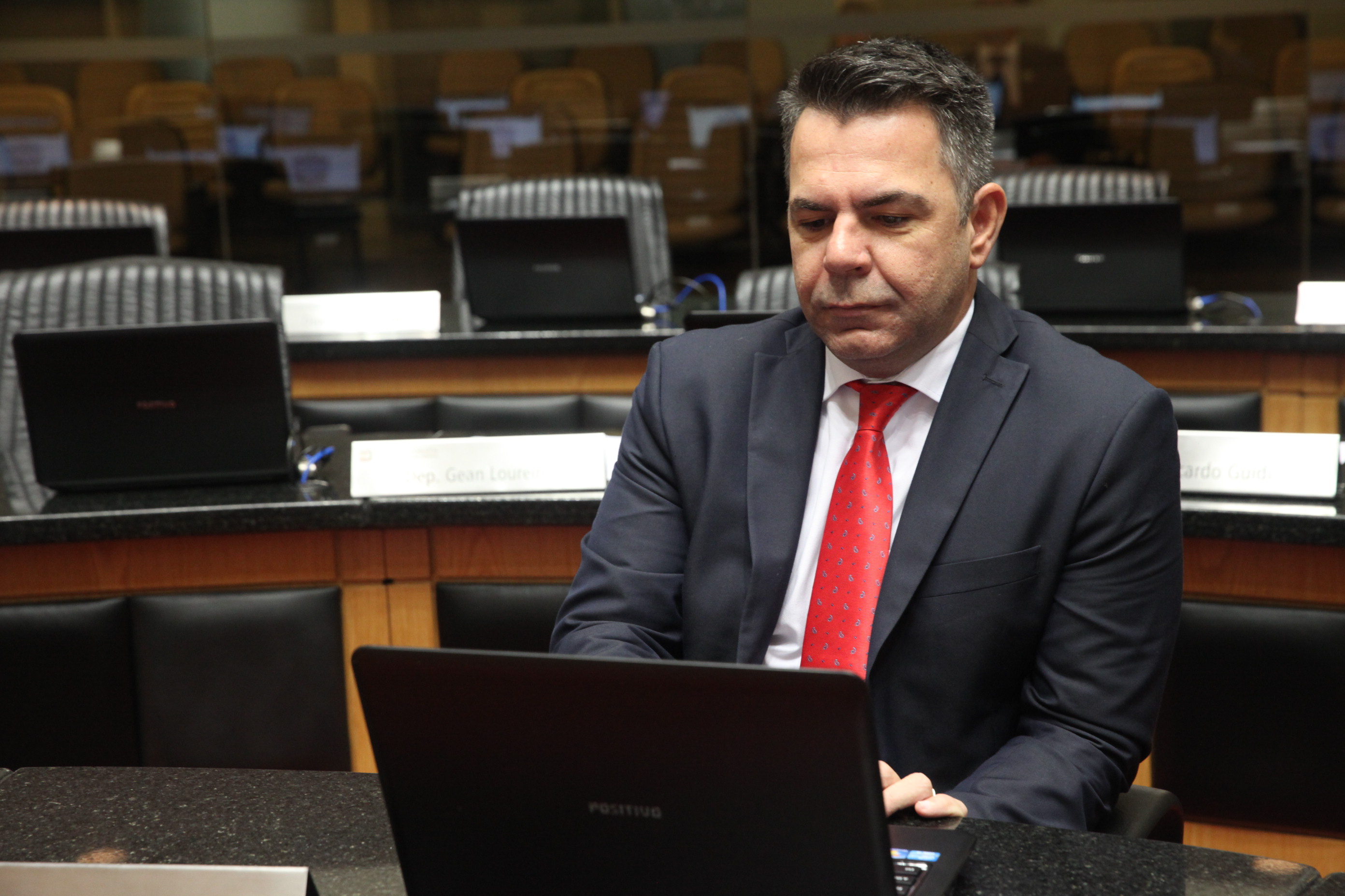 Deputado Fernando Vampiro (PMDB). Sessão Ordinária. Foto: Fábio Queiroz / Agência AL