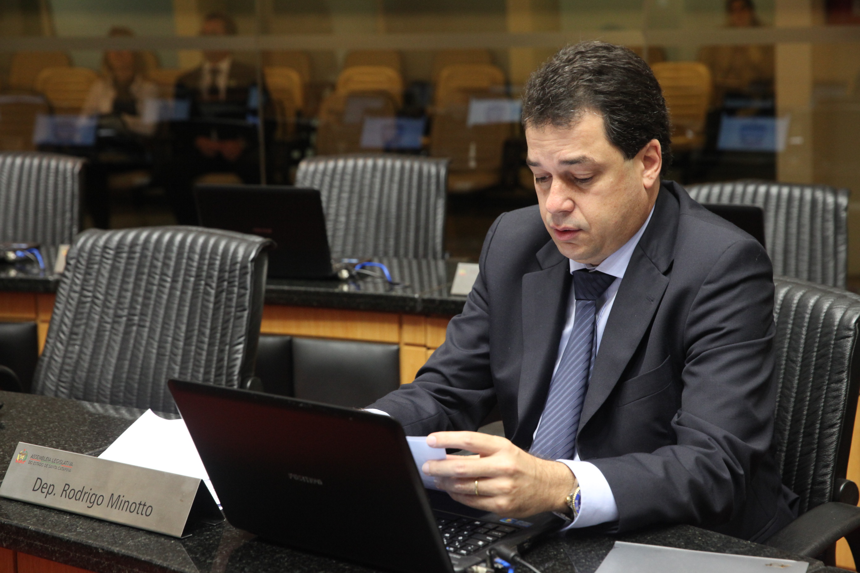 Deputado Rodrigo Minotto (PDT). Sessão Ordinária. Foto: Fábio Queiroz / Agência AL