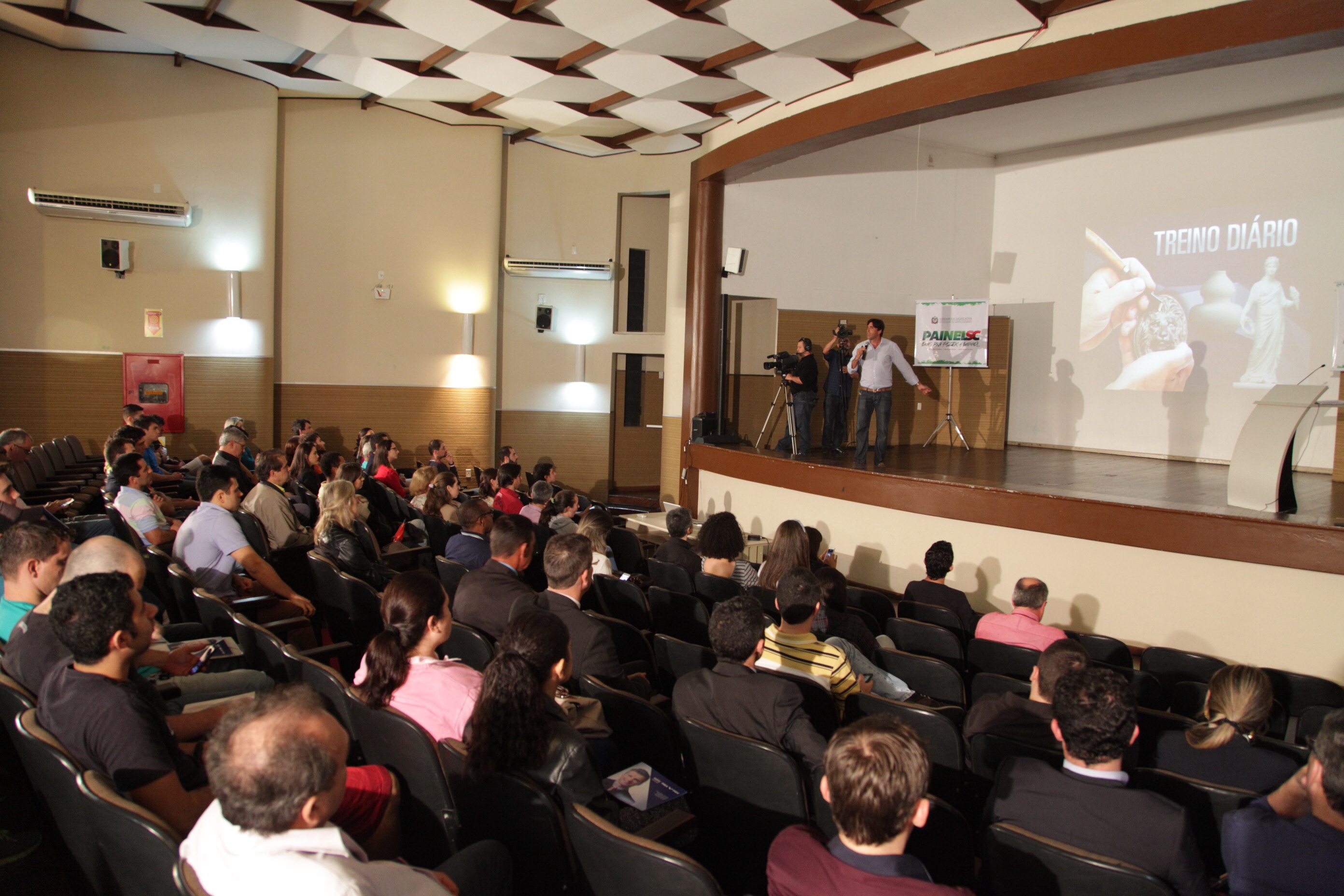 Painel SC - Palestra Giovane Gávio