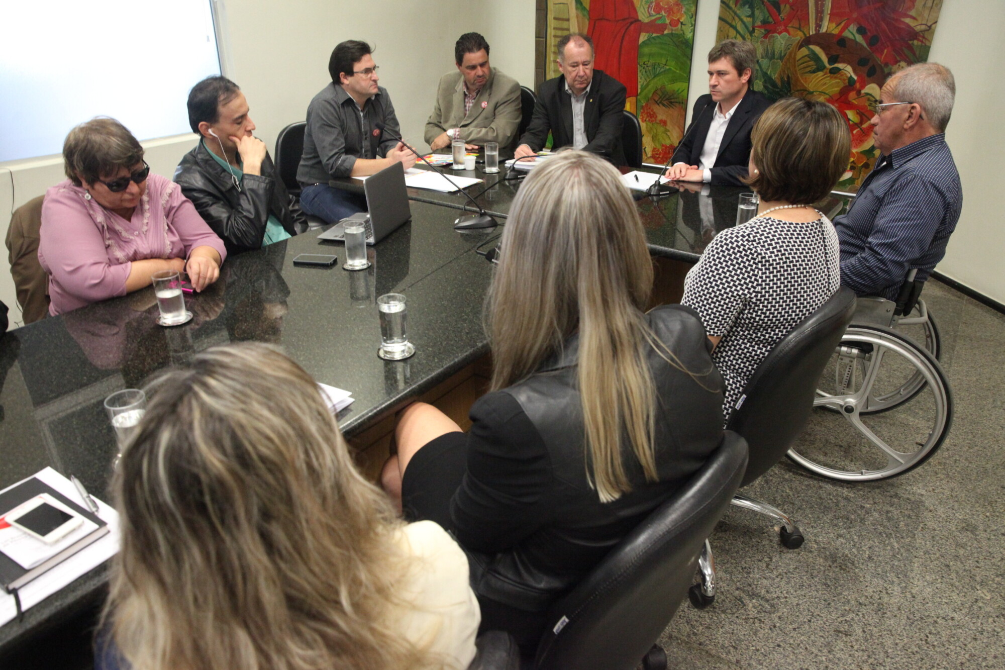 Entidades se reuniram com a Comissão de Defesa dos Direitos da Pessoa com Deficiência da Alesc. FOTO: Fábio Queiroz/Agência AL