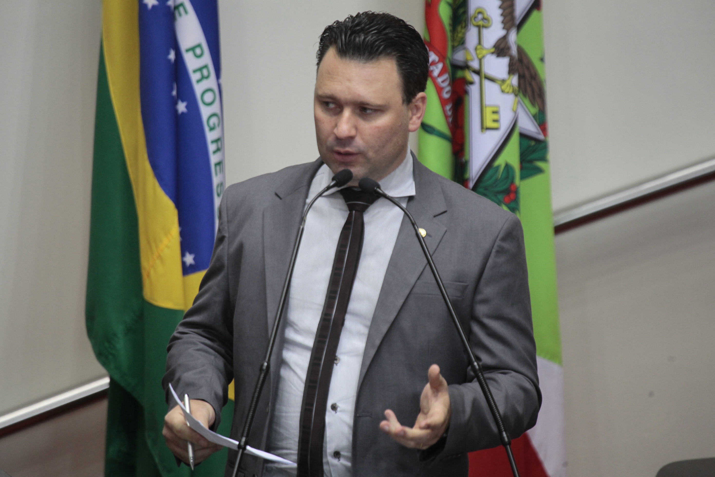 Sessão Ordinária - Plenário Osni Régis. Deputado Julio Ronconi (PSB) - Foto: Miriam Zomer/Agência AL
