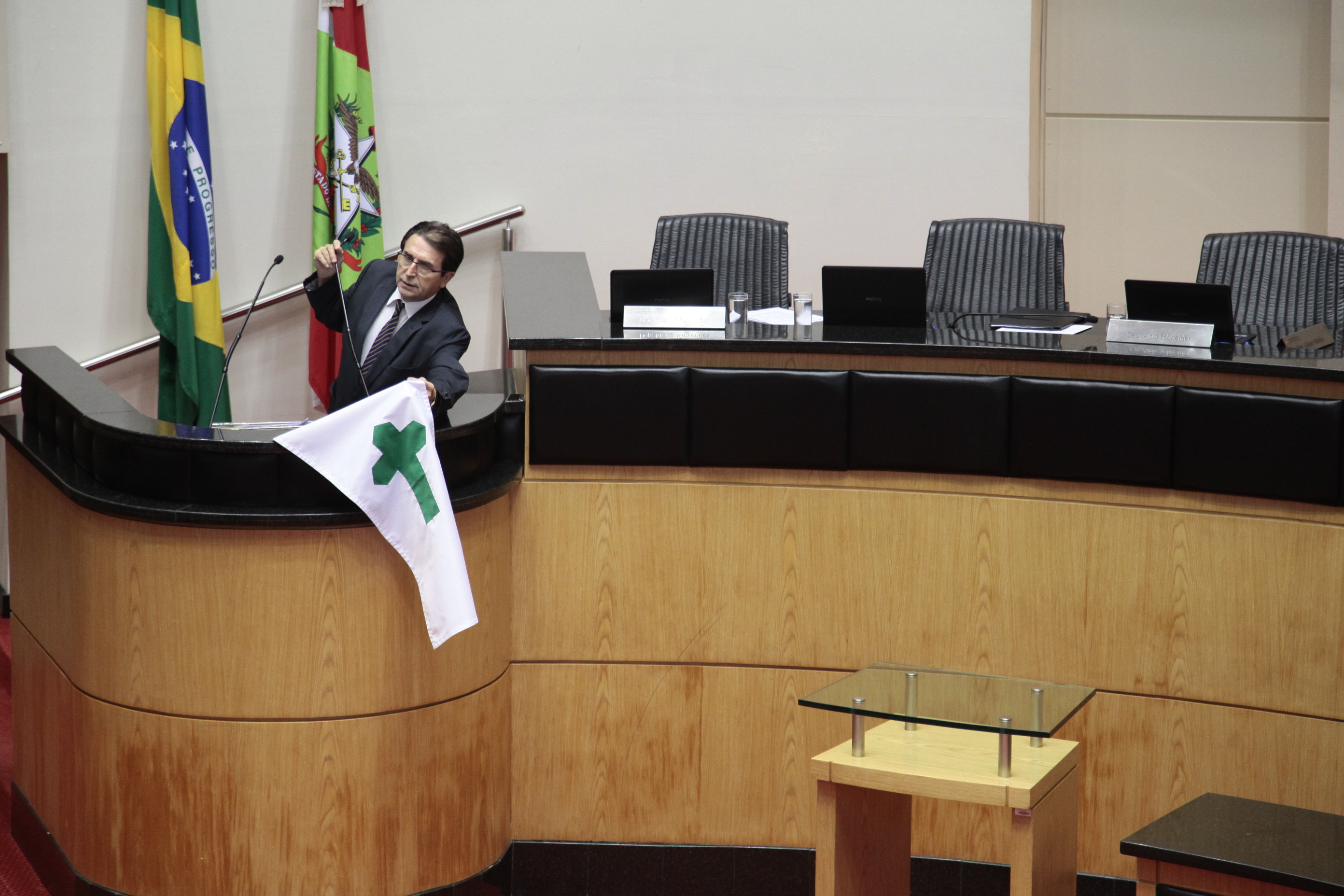 Sessão Ordinária - Plenário Osni Régis. Deputado Antonio Aguiar (PMDB) - Foto: Miriam Zomer/Agência AL