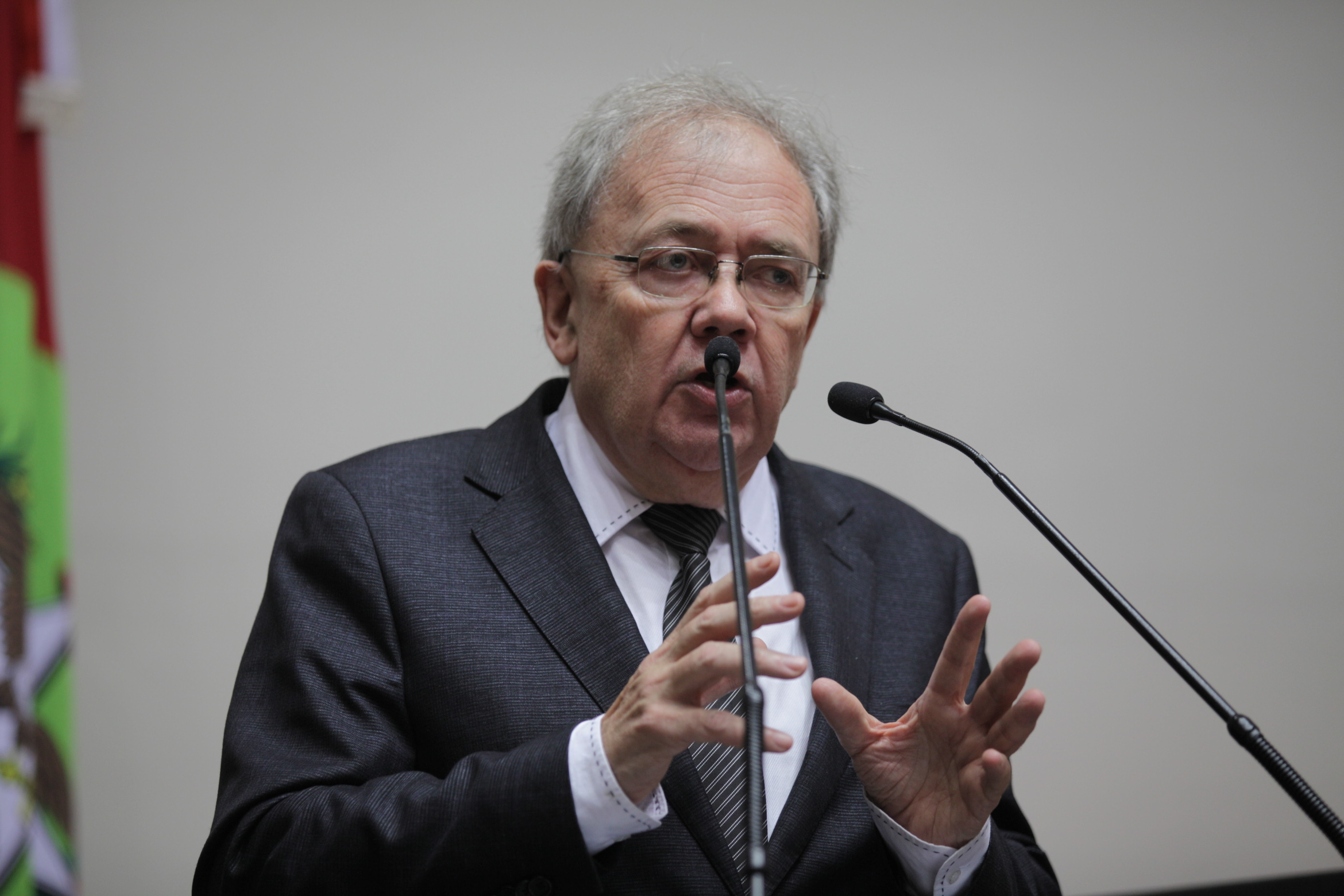 Sessão Ordinária. Deputado Fernando Coruja (PMDB) -  Foto: Solon Soares/Agência AL