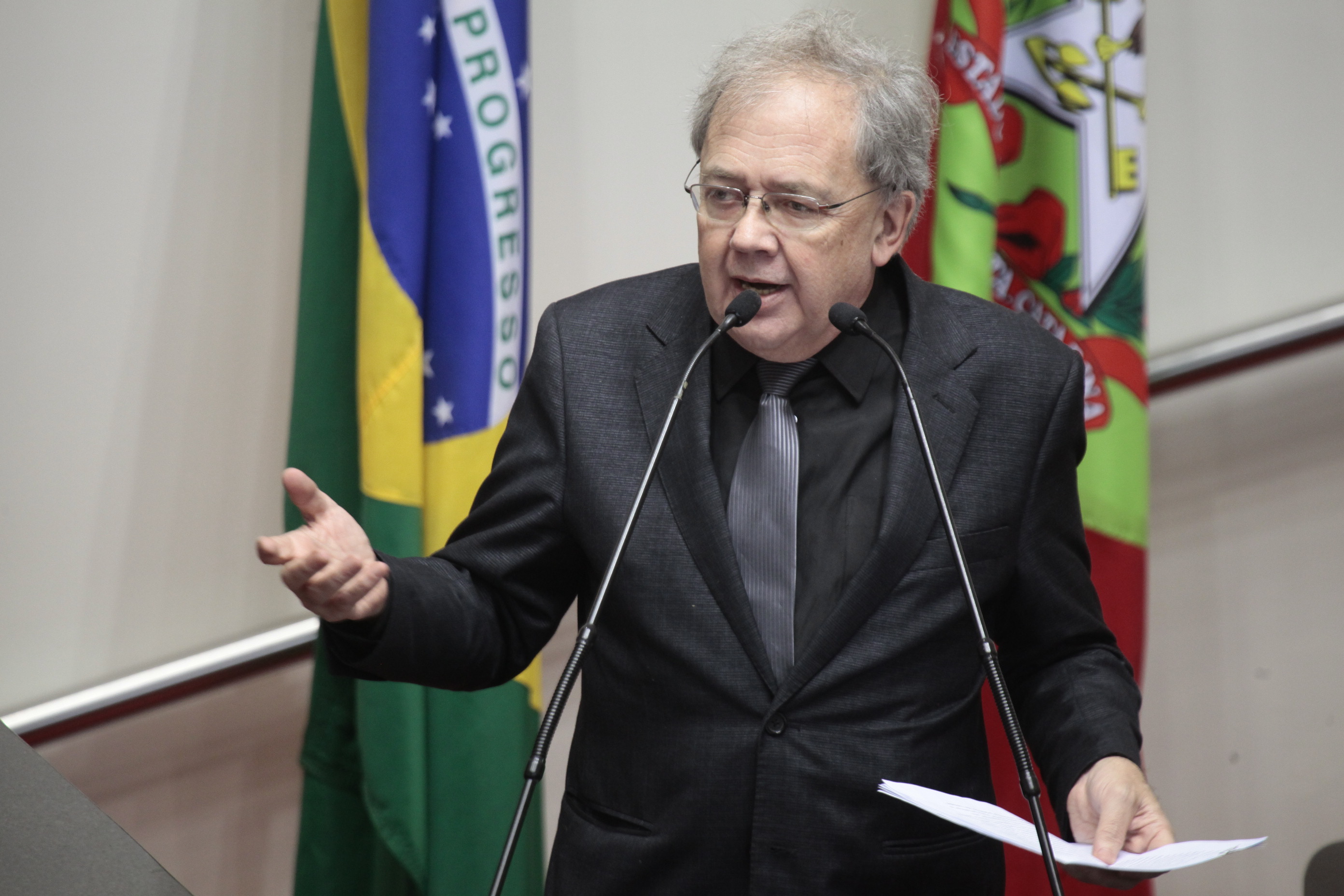 Sessão Ordinária da Assembleia Legislativa do Estado de Santa Catarina. Deputado Fernando Coruja (PMDB) - Foto: Miriam Zomer/Agência AL