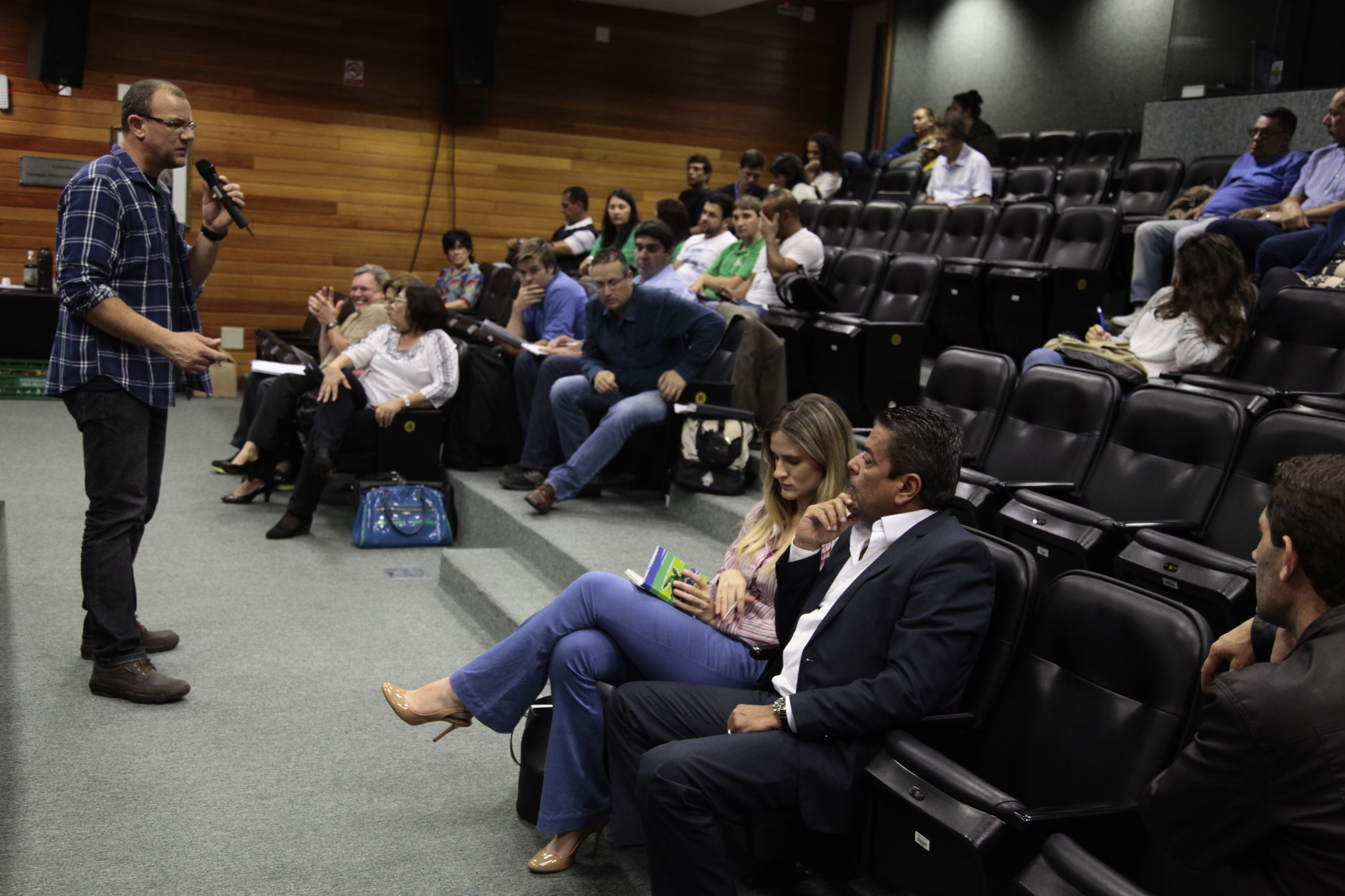 Debate economicamente viáveis à cultura do fumo e proteção do meio ambiente e da saúde das pessoas: 10 anos de Convenção Quadro para o Controle do Tabaco no Brasil e Mundo.
