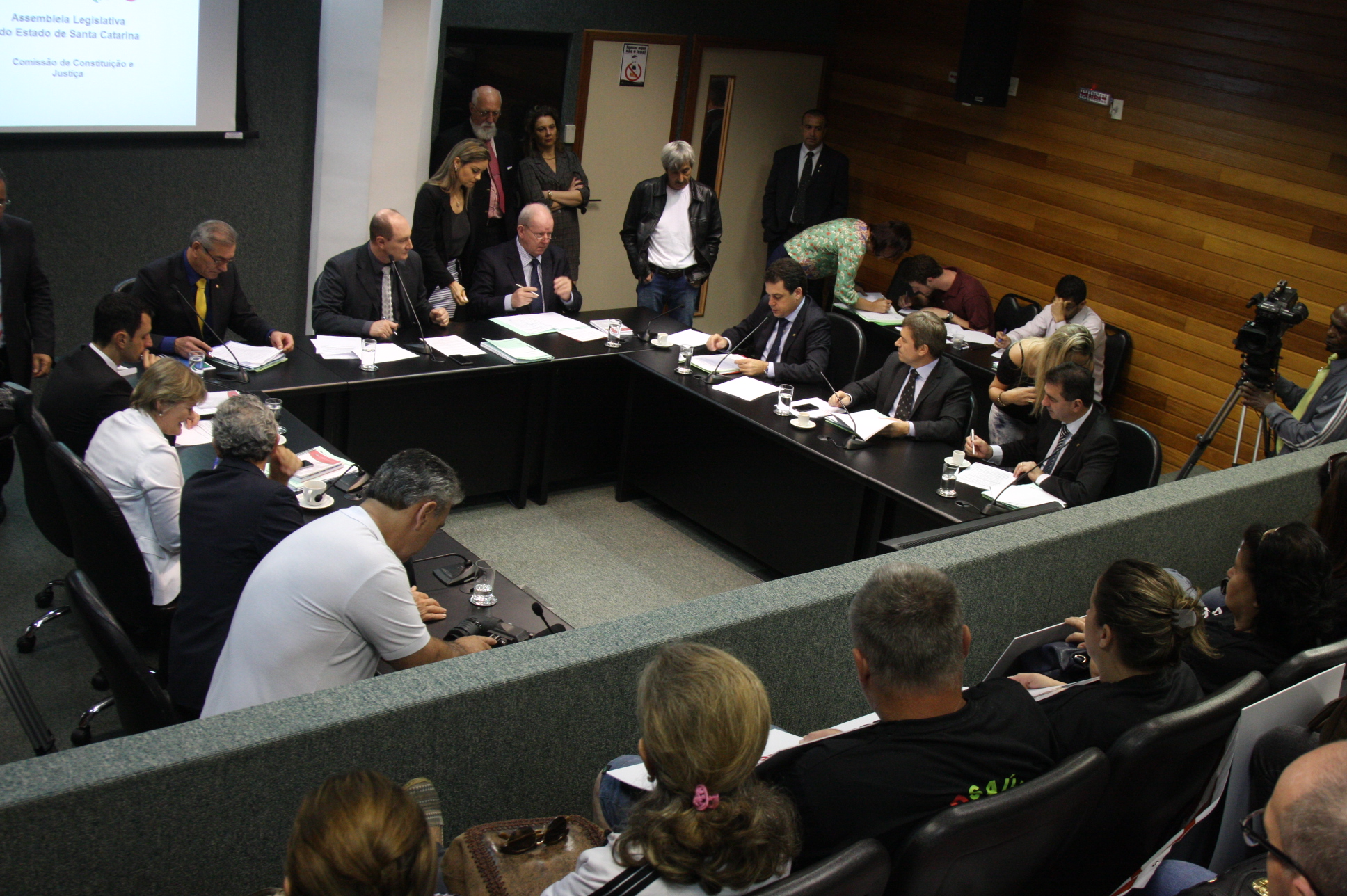 Comissão de Constituição e Justiça.