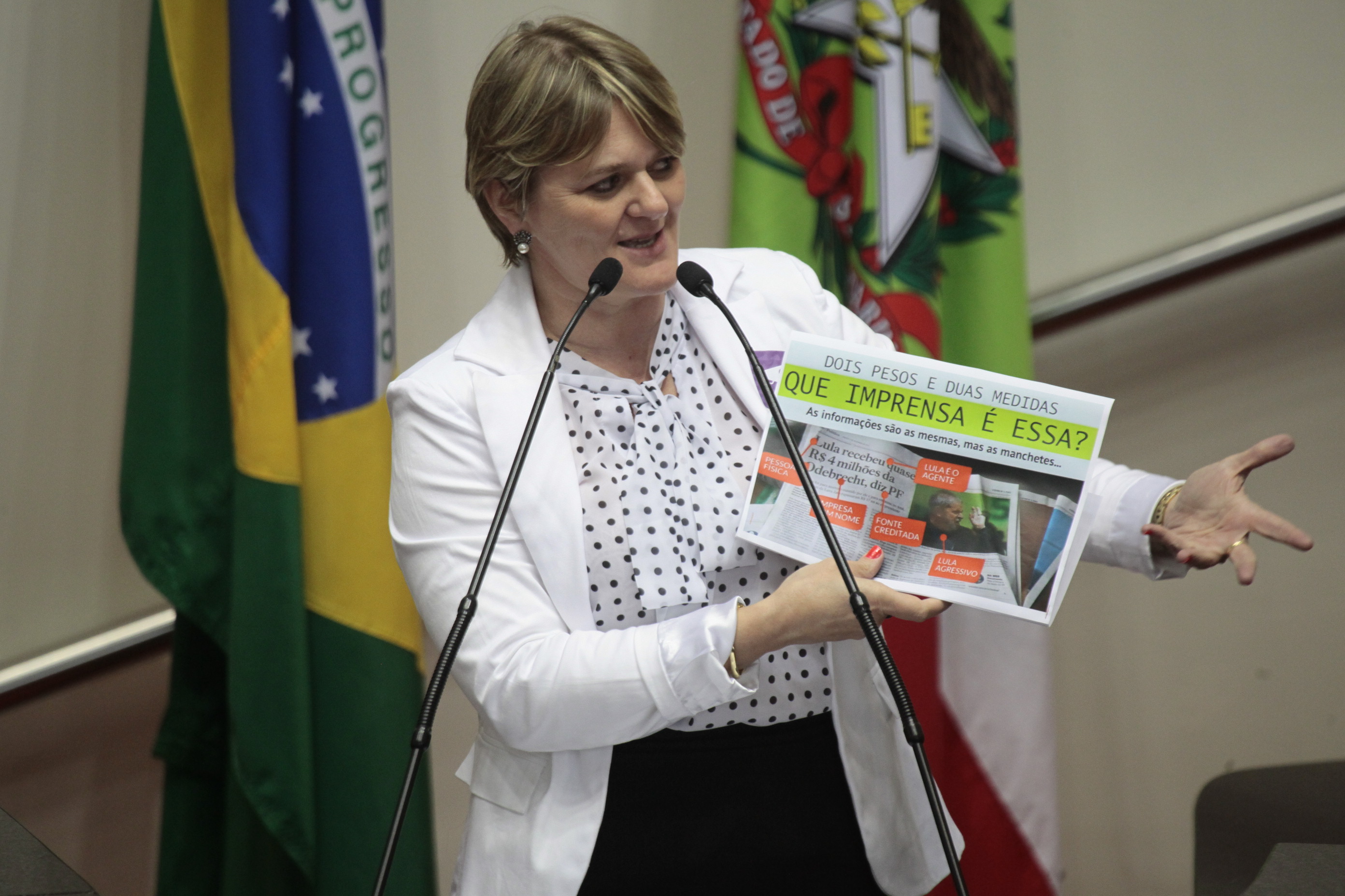 Sessão Ordinária. Deputada Luciane Carminatti (PT) - Foto: Miriam Zomer/Agência AL