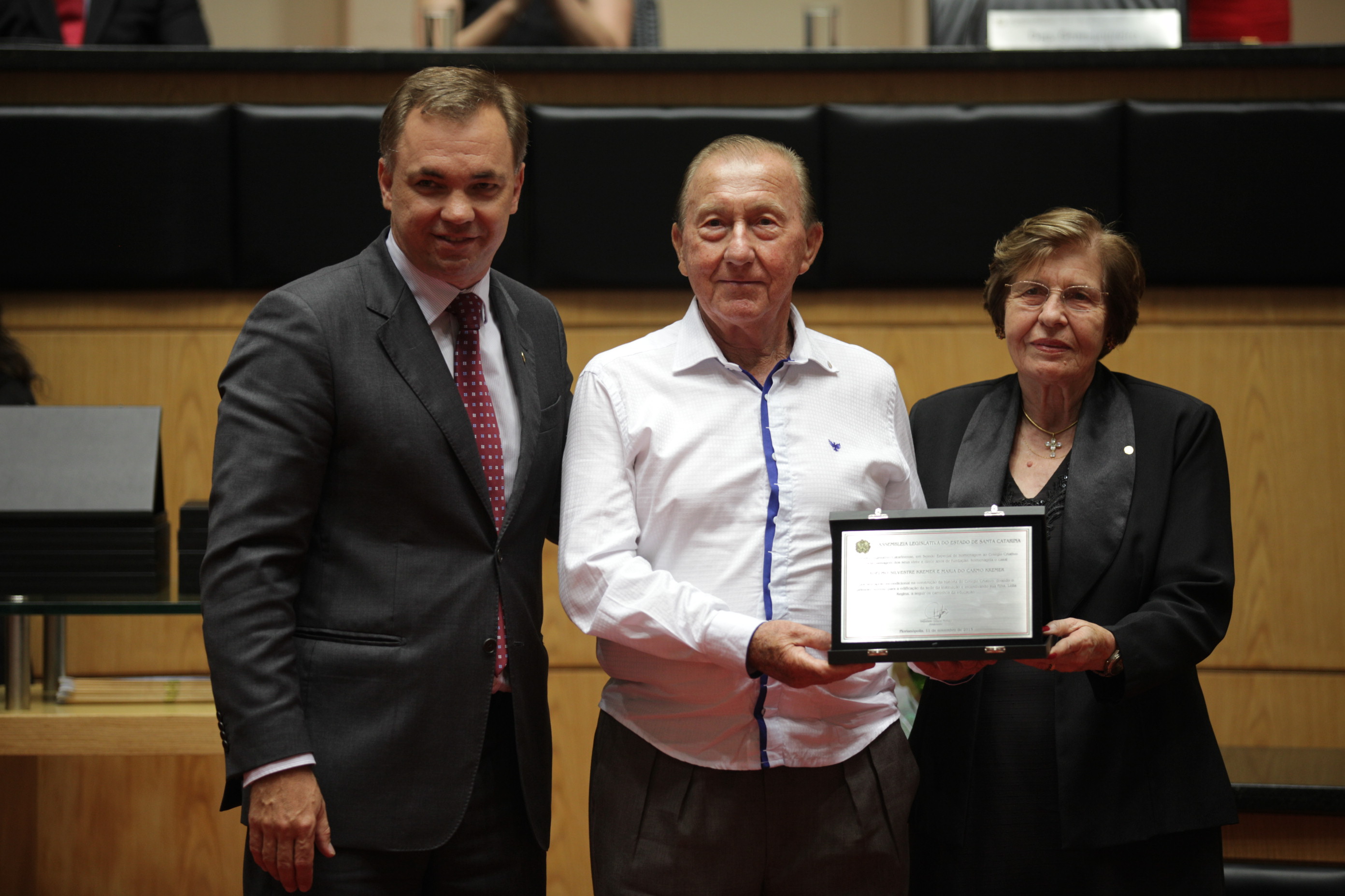 Homenagem ao Colégio Criativo