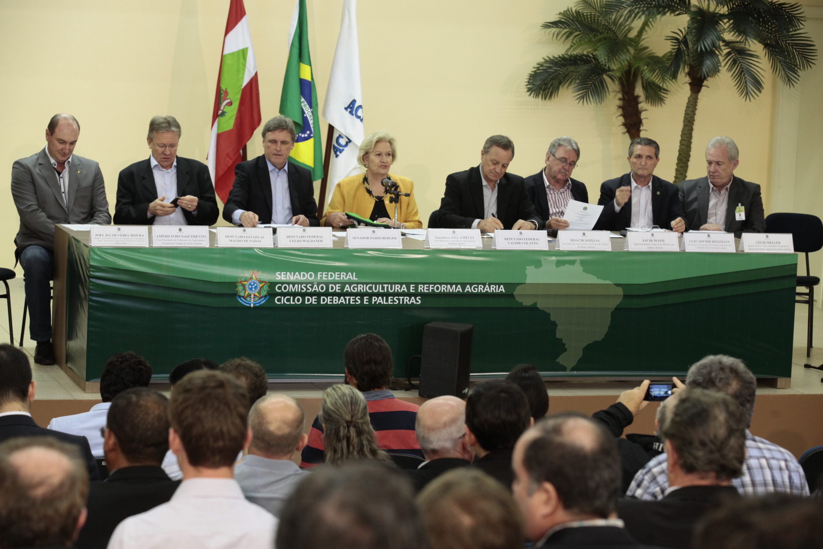 Ciclo de debates da Comissão de Agricultura e Reforma Agrária (CRA) do Senado Federal, realizado na cidade de Chapecó SC. Foto: Miriam Zomer/Agência AL
