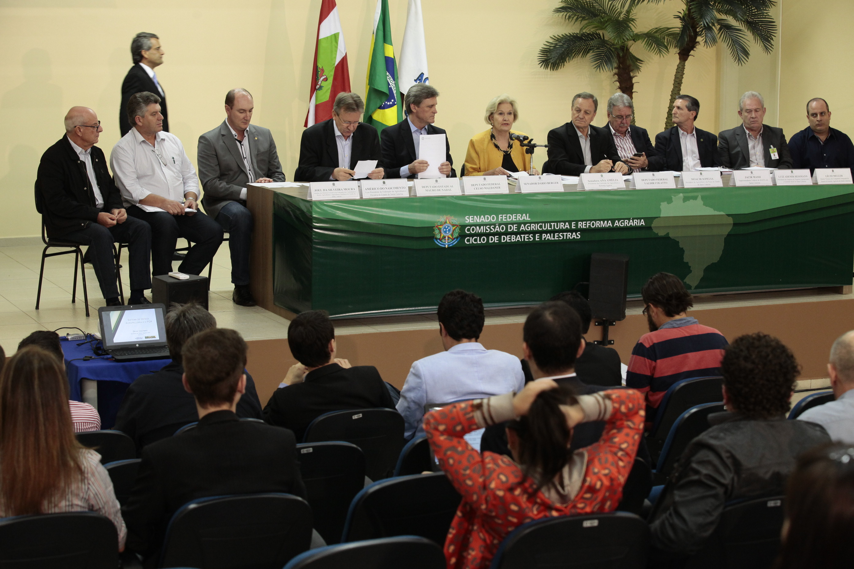Ciclo de debates da Comissão de Agricultura e Reforma Agrária (CRA) do Senado Federal, realizado na cidade de Chapecó SC. Foto: Miriam Zomer/Agência AL