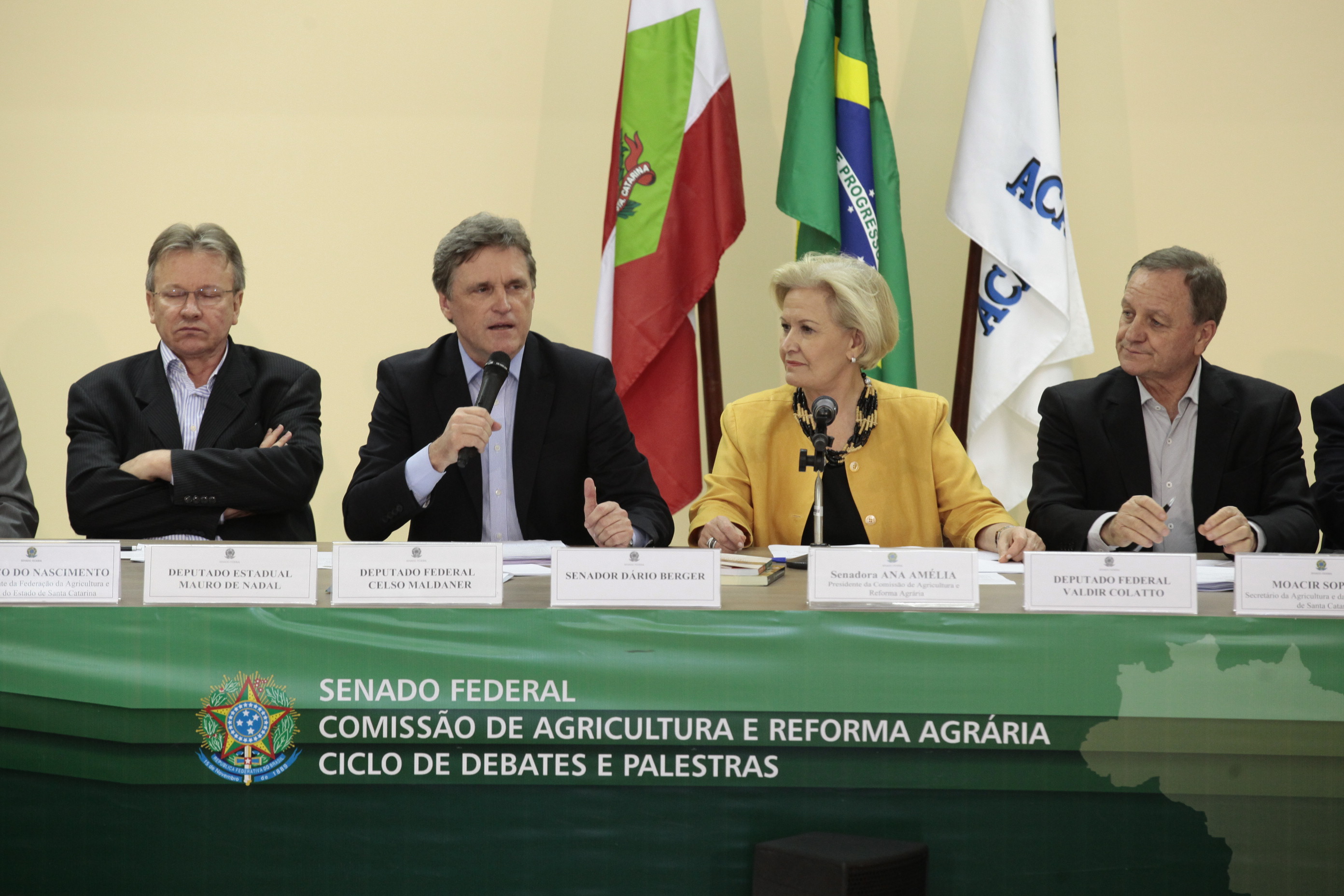 Ciclo de debates da Comissão de Agricultura e Reforma Agrária (CRA) do Senado Federal, realizado na cidade de Chapecó SC. Foto: Miriam Zomer/Agência AL