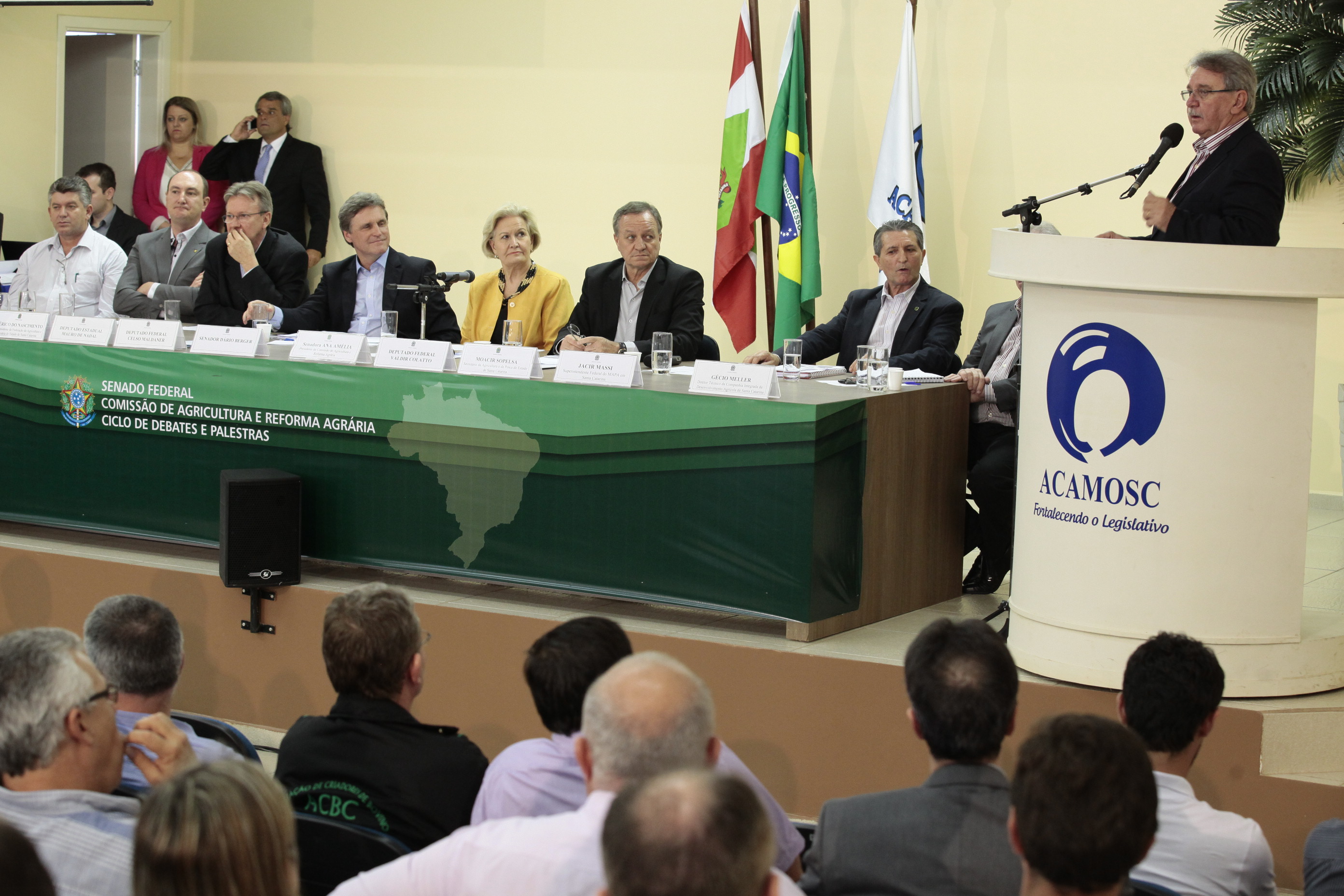 Ciclo de debates da Comissão de Agricultura e Reforma Agrária (CRA) do Senado Federal, realizado na cidade de Chapecó SC. Foto: Miriam Zomer/Agência AL