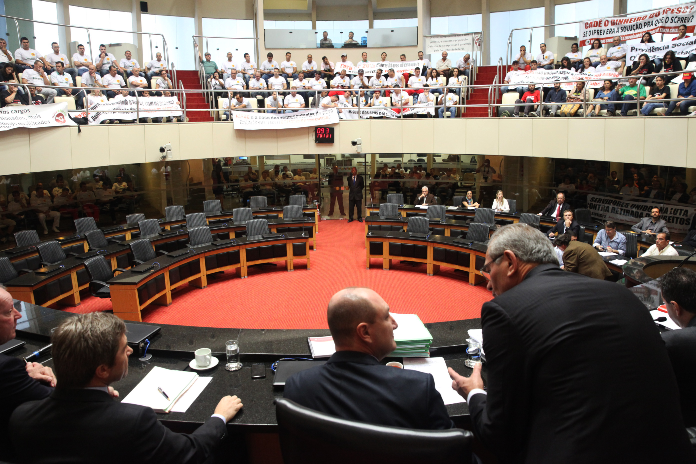 Reunião da Comissão de Constituição e Justiça. Foto: Fábio Queiroz / Agência AL