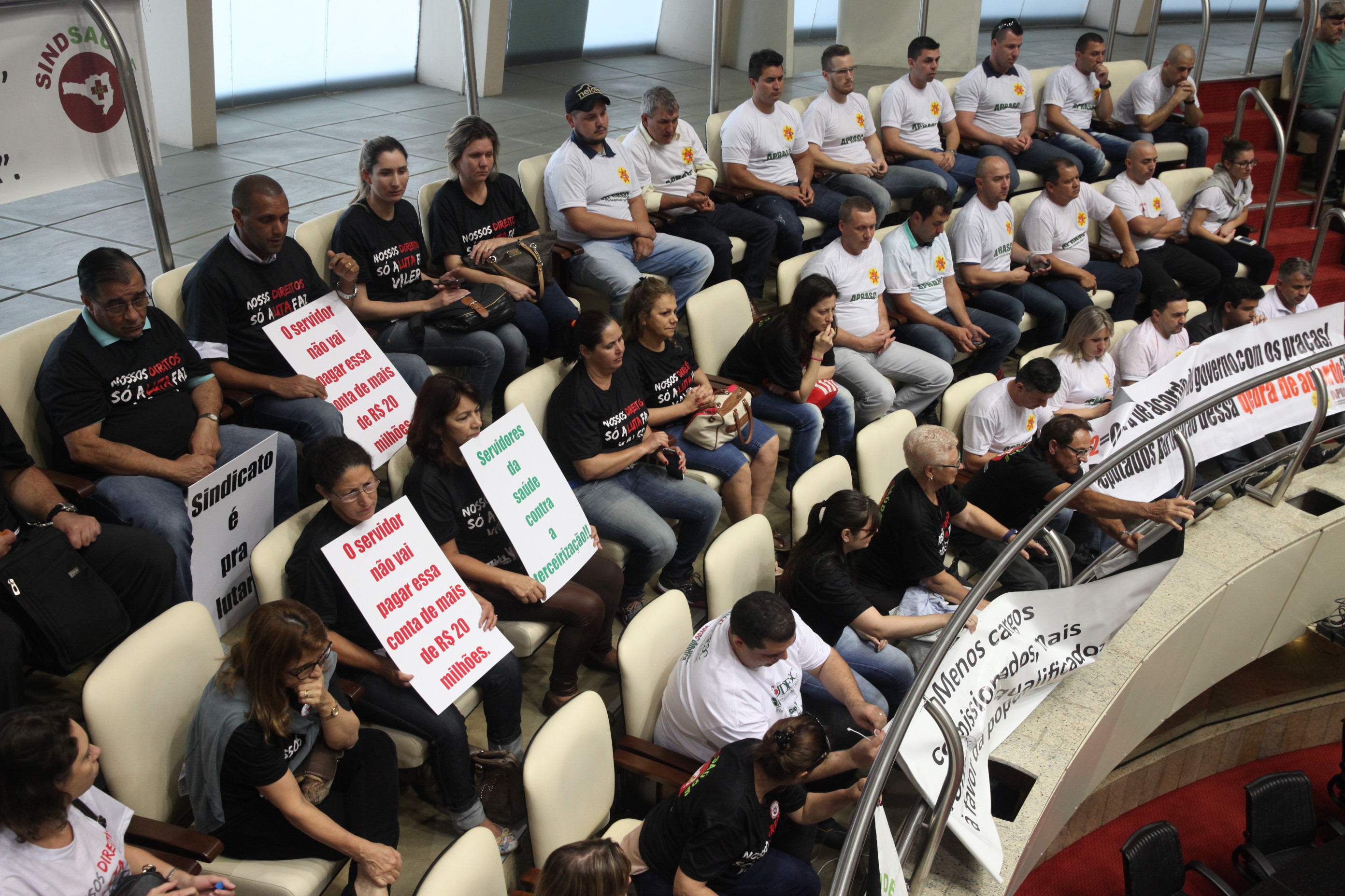 Reunião da Comissão de Constituição e Justiça. Foto: Fábio Queiroz / Agência AL