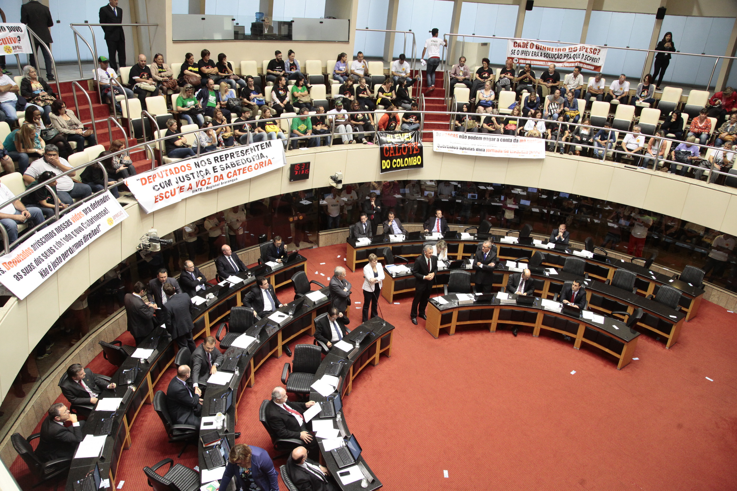 Sessão Ordinária da Assembleia Legislativa do Estado de Santa Catarina. Fotos: Miriam Zomer/Agência AL