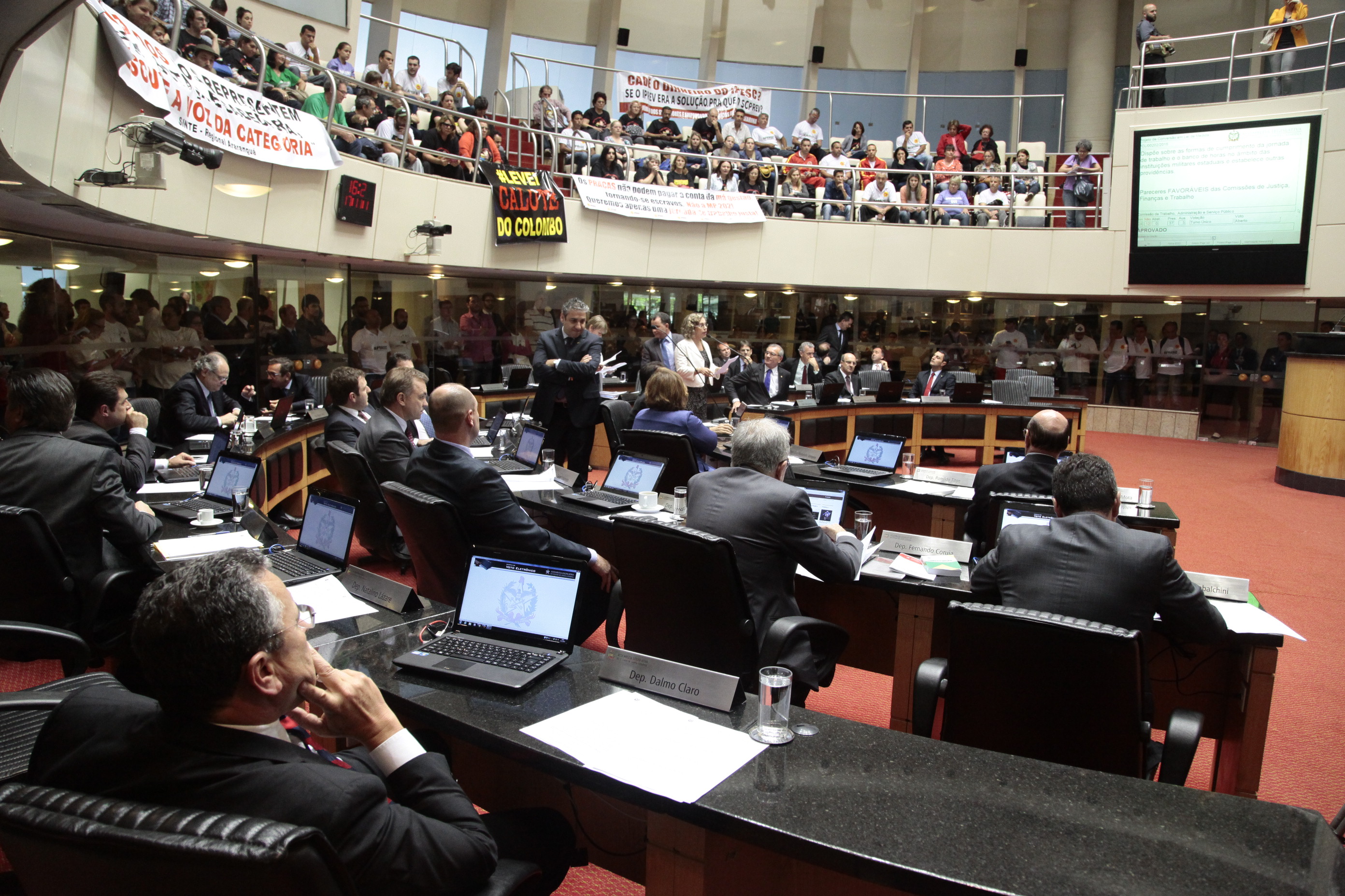 Sessão Ordinária da Assembleia Legislativa do Estado de Santa Catarina. Fotos: Miriam Zomer/Agência AL