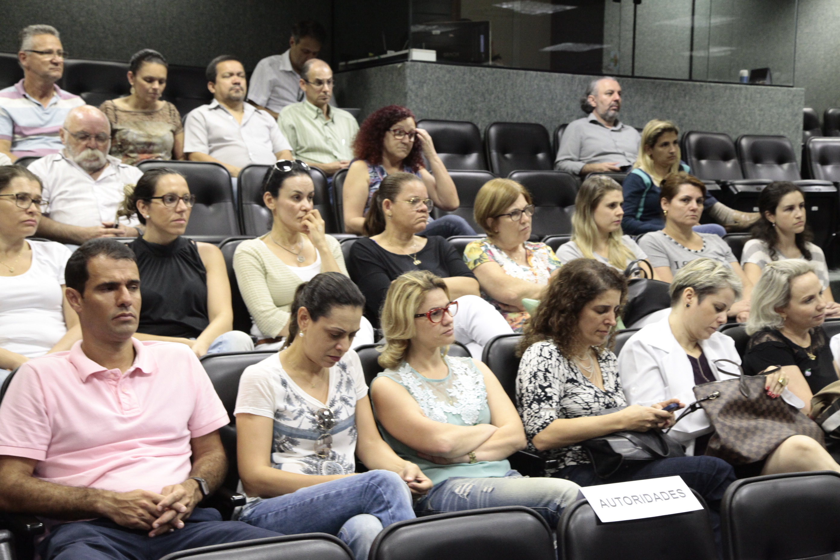 Audiência Pública para discutir a Construção do Centro de Referência da Saúde da Mulher, em Florianópolis. Foto: Miriam Zomer/Agência AL