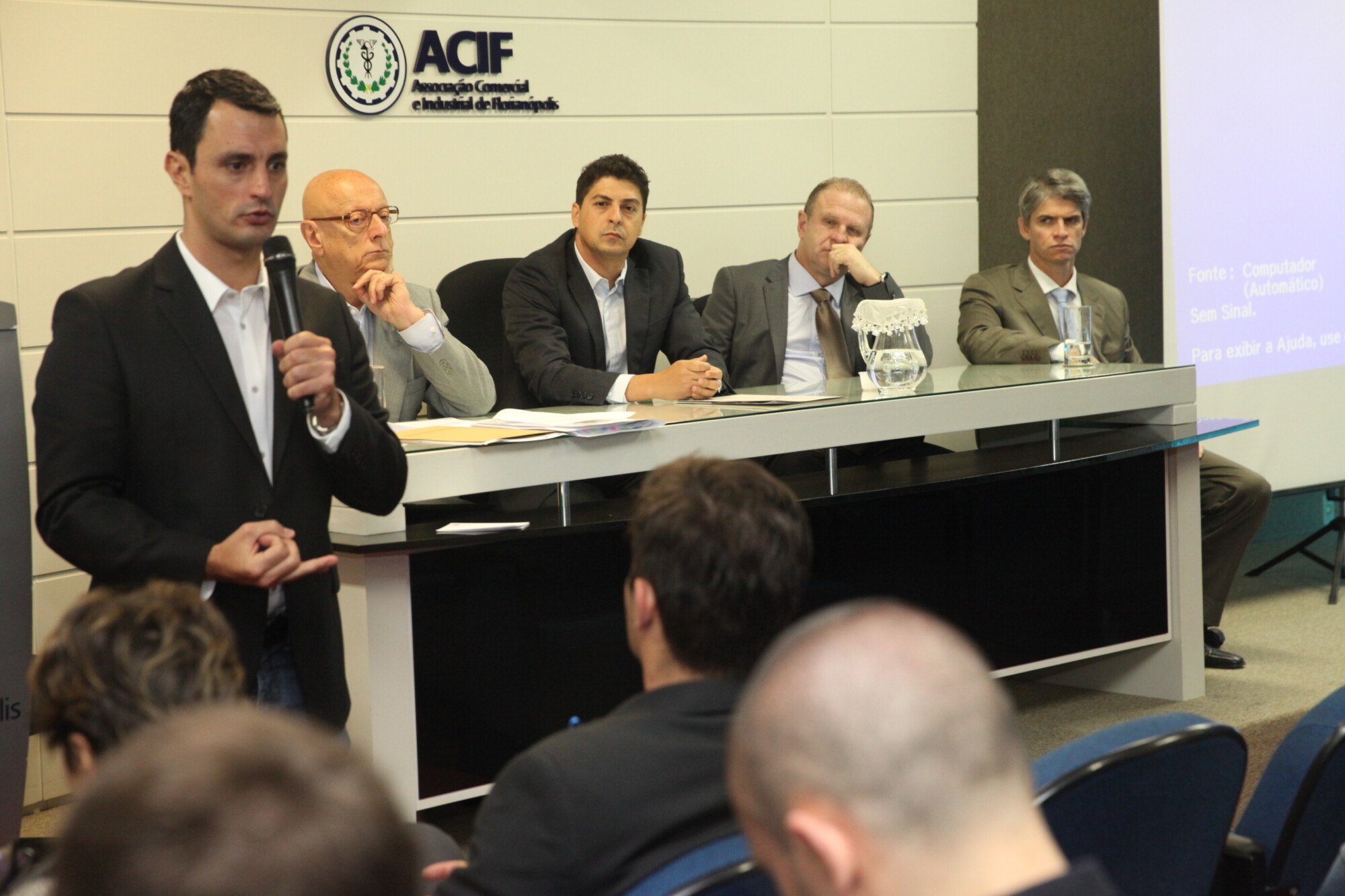 Deputado João Amin preside a Frente Parlamentar em Defesa dos Ocupantes de Terrenos de Marinha na Casa