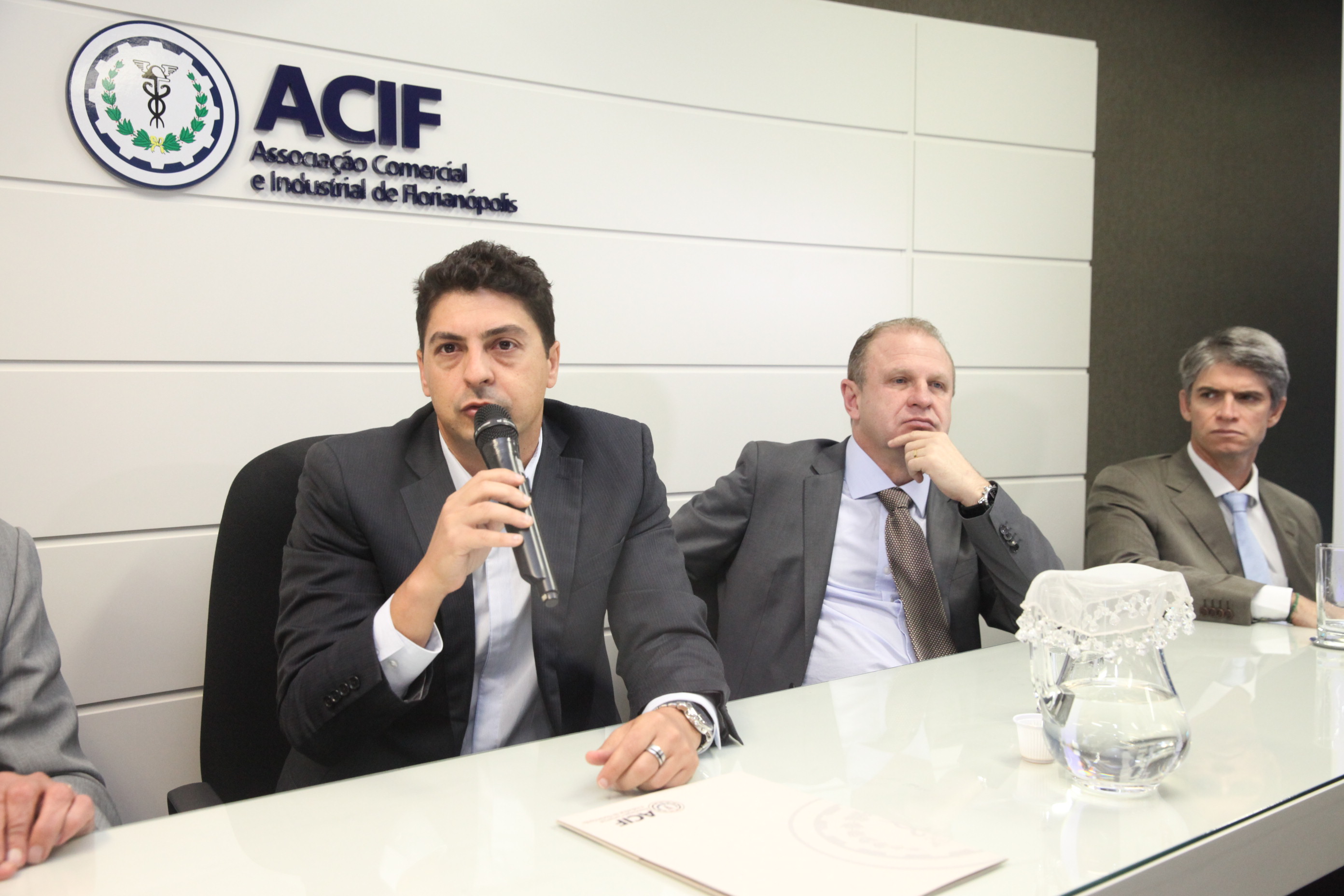 Palestra Terrenos de Marinha e a Medida Provisória 691/2015. Foto: Fábio Queiroz / Agência AL