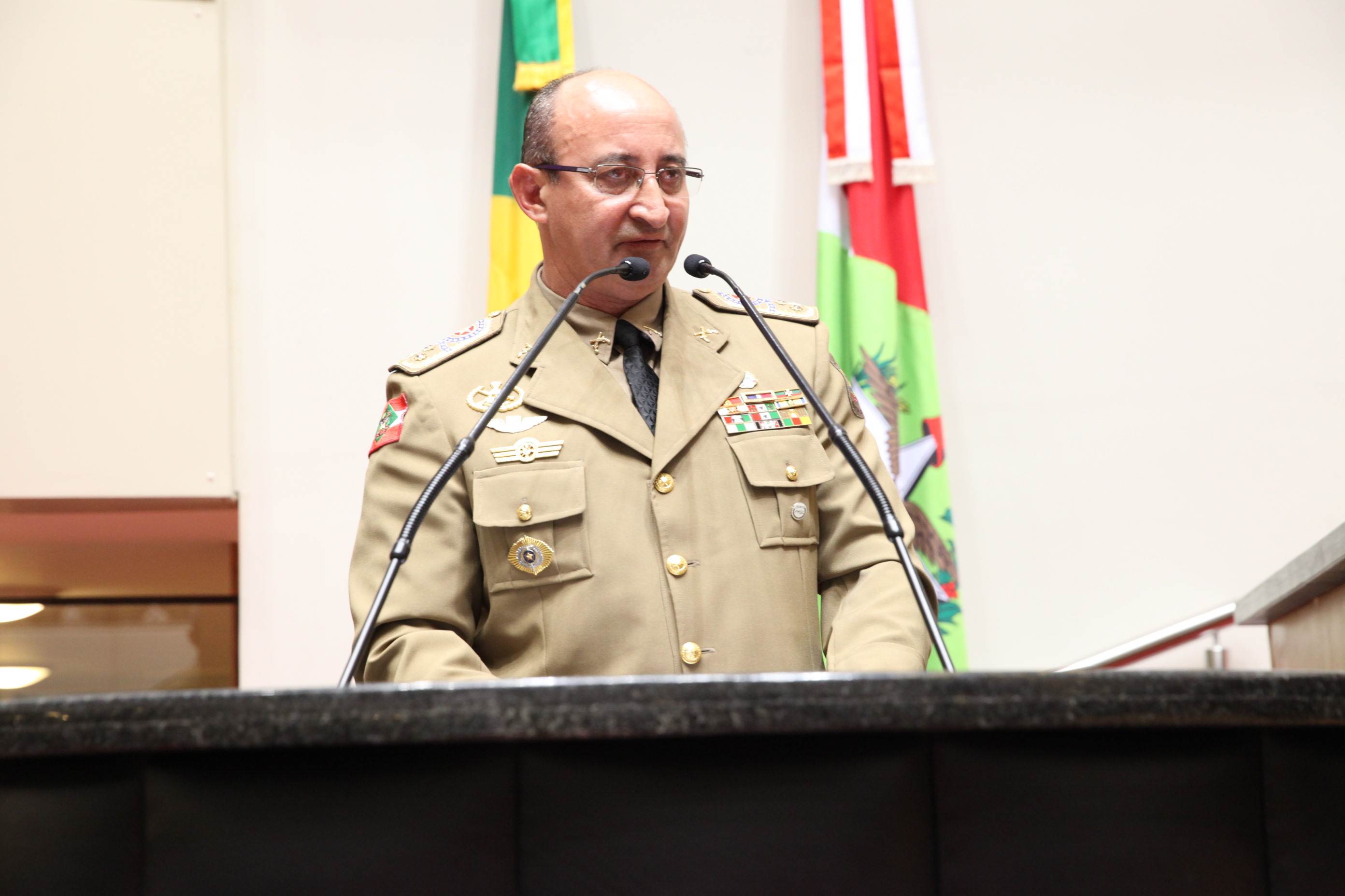 SENHOR COMANDANTE GERAL DA PM/SC CORONEL PAULO HENRIQUE HEMM. Sessão Especial em homenagem pela passagem dos 50 Anos Centro de Ensino da PM/SC. Foto: Fábio Queiroz / Agência AL