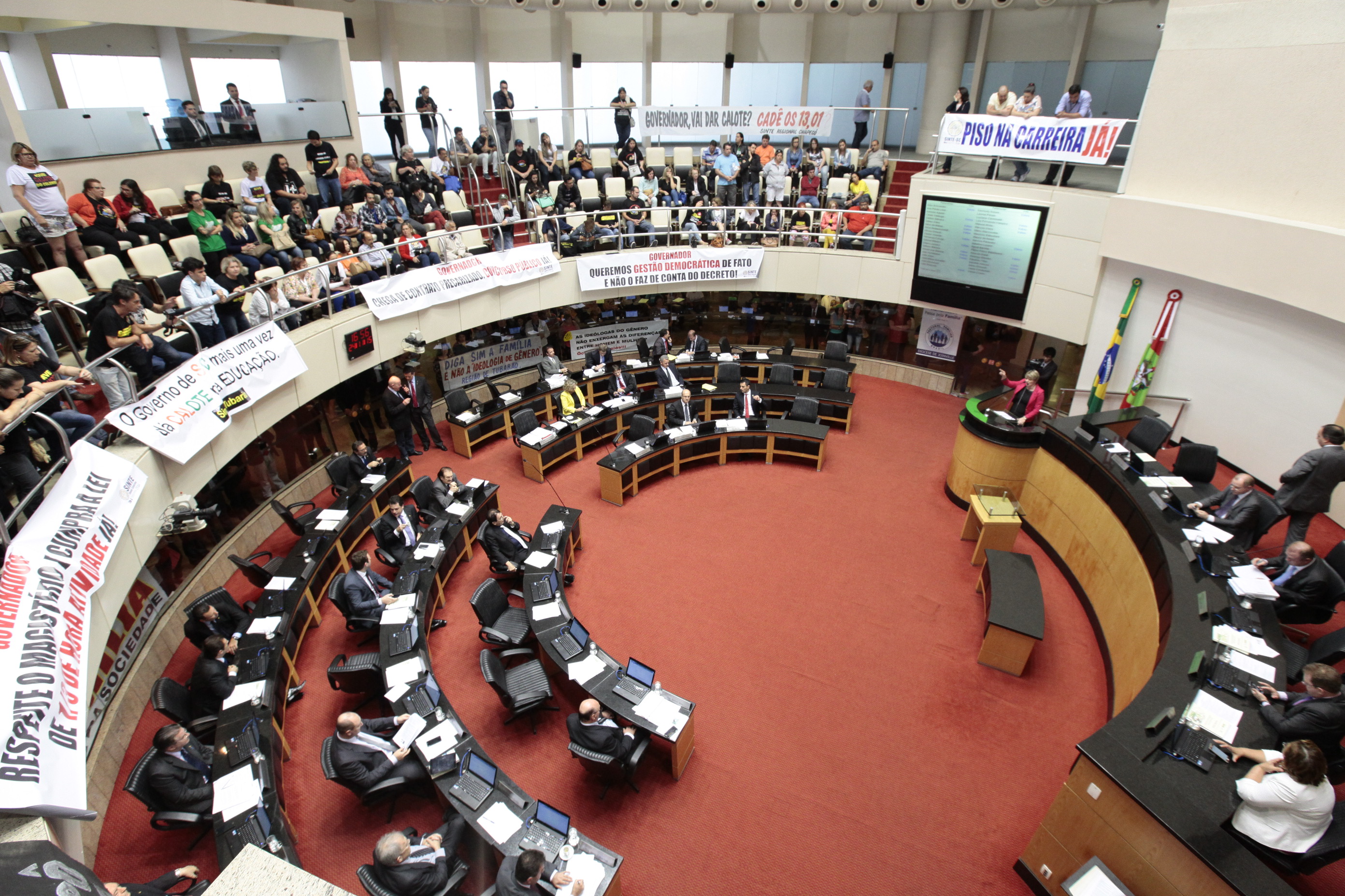 Votação do Plano Estadual de Educação. Foto: Miriam Zomer/Agência AL