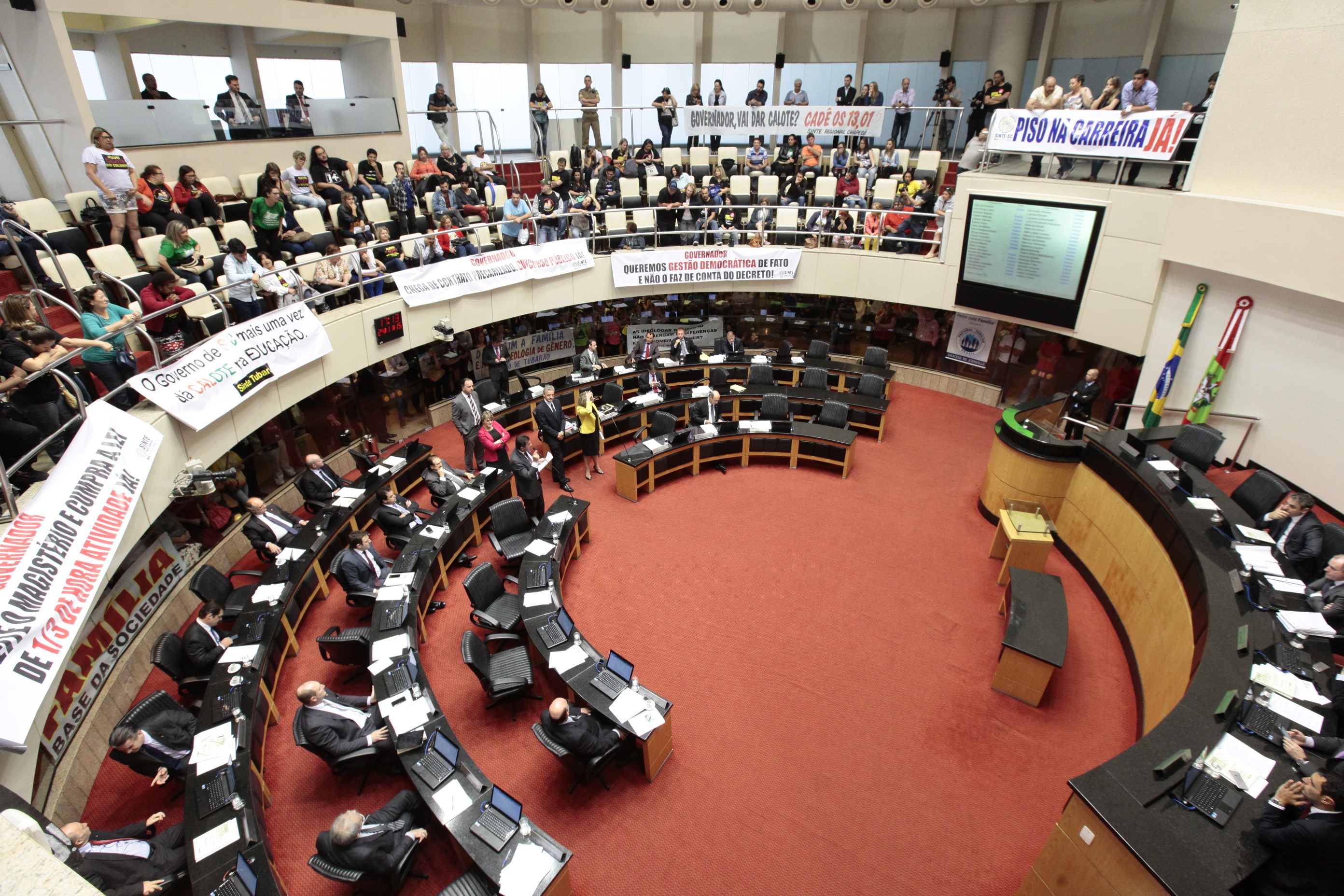 Votação do Plano Estadual de Educação. Foto: Miriam Zomer/Agência AL