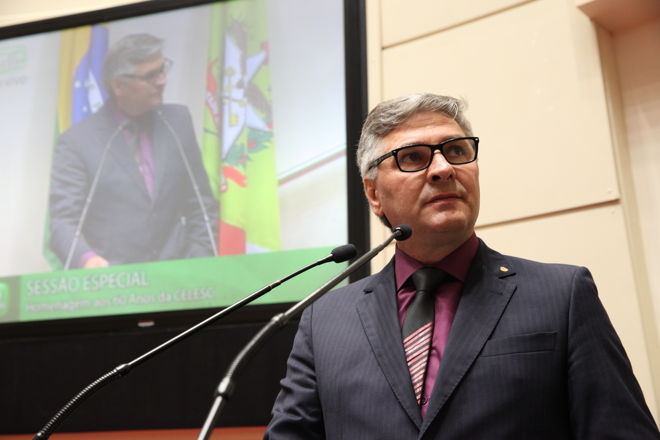 Senhor Chefe Da Agência Regional - Joaçaba, Eloi Hoffelder. Sessão Especial em homenagem à passagem dos 60 anos da Celesc. Foto: Fábio Queiroz / Agência AL