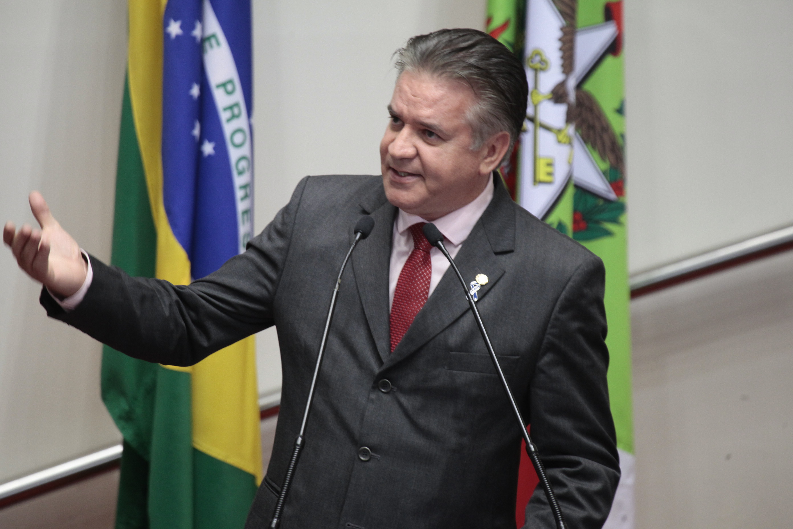 Sessão Ordinária da Assembleia Legislativa do Estado de Santa Catarina. Deputado César Valduga (PCdoB) - Foto: Miriam Zomer/Agência AL