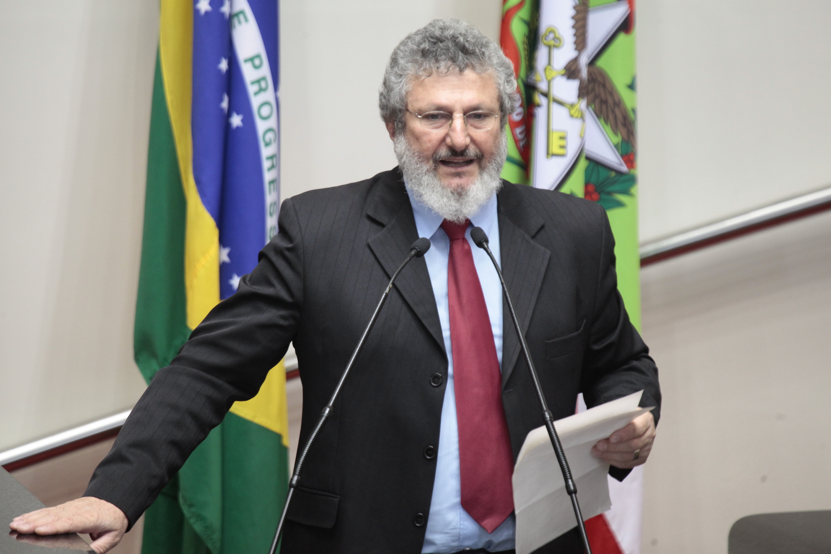 Sessão Ordinária da Assembleia Legislativa do Estado de Santa Catarina. Deputado Padre Pedro Baldissera (PT)  - Foto: Miriam Zomer/Agência AL