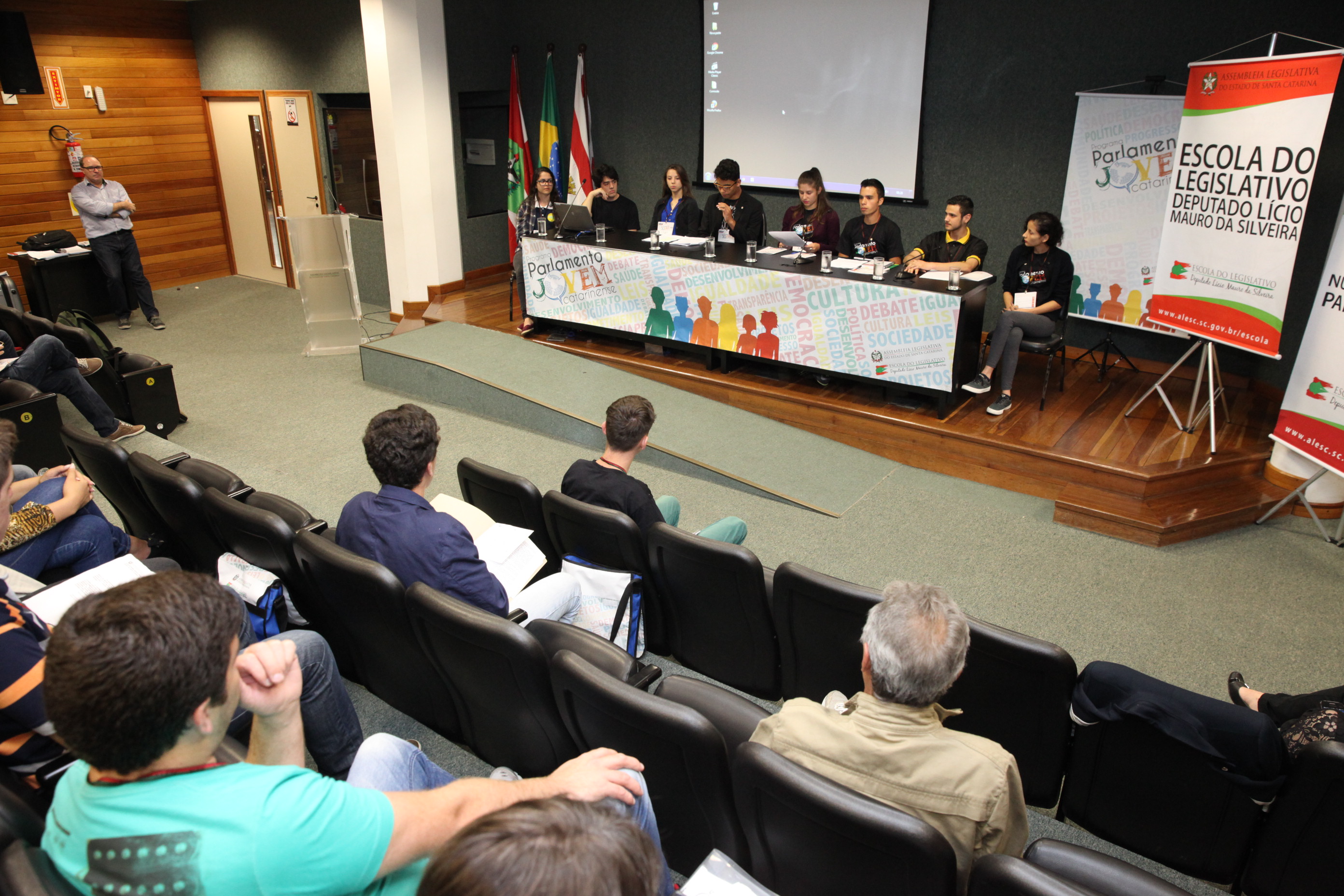 Parlamento Jovem