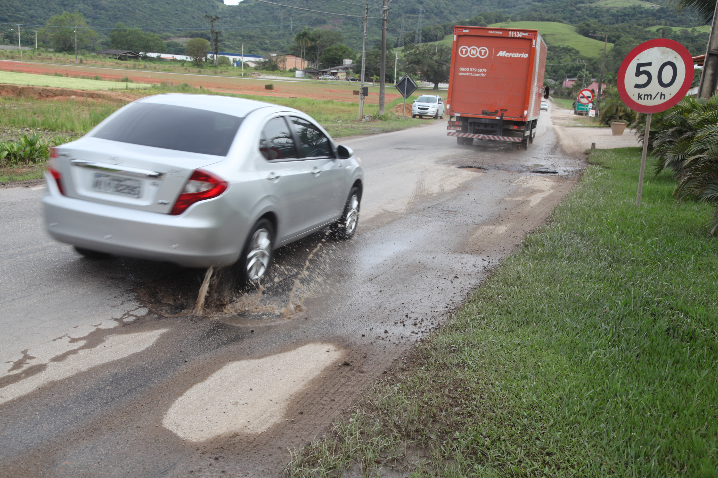 Audiência Pública para tratar a péssima situação da Rodovia SC-407 que liga os municípios de Biguaçu e Antônio Carlos.Foto: Miriam Zomer/Agência AL