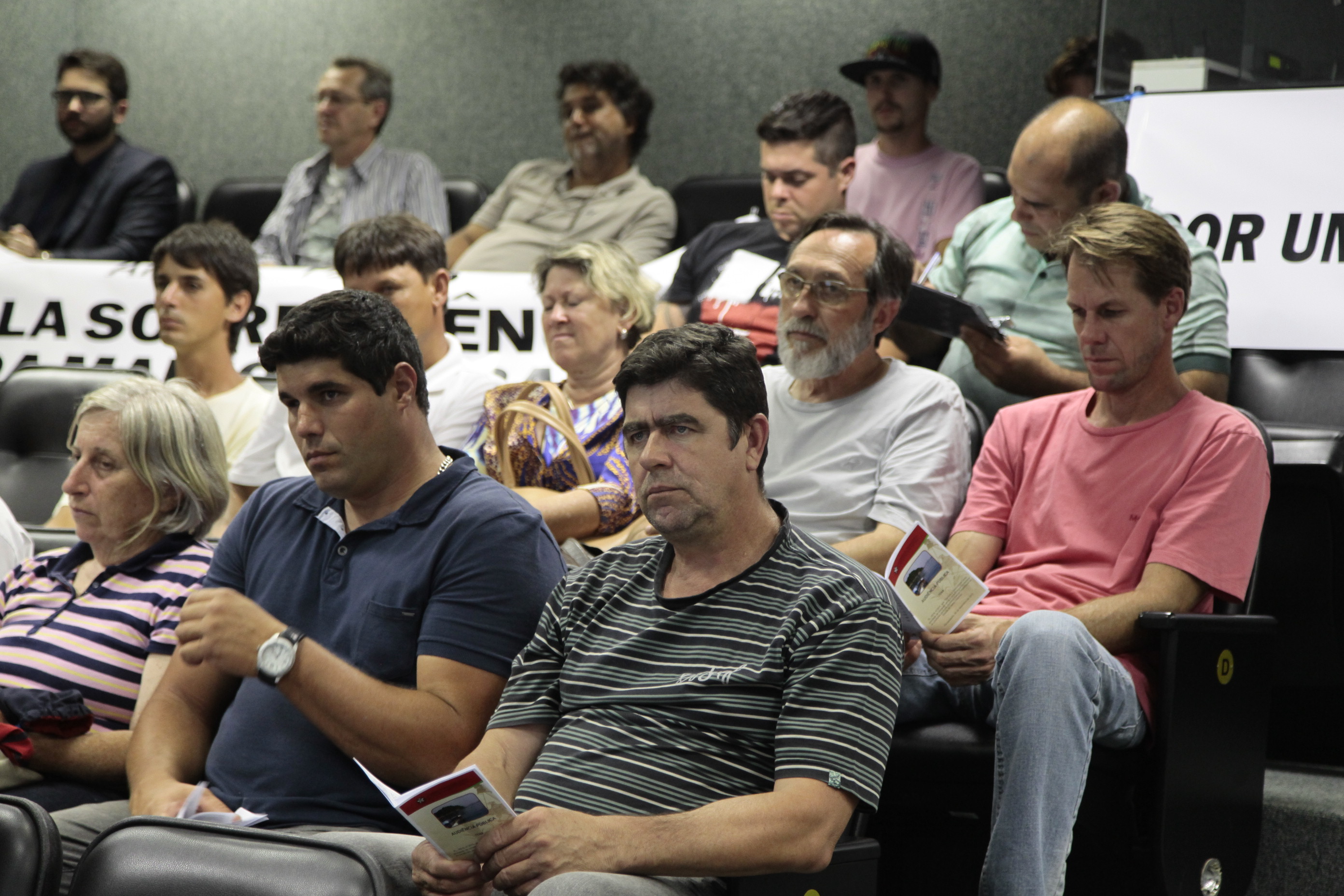 Audiência Pública sobre o PL/216.4/2015, que declara a maricultura como atividade de interesse social e econômico, para o Estado de Santa Catarina. Foto: Miriam Zomer/Agência AL