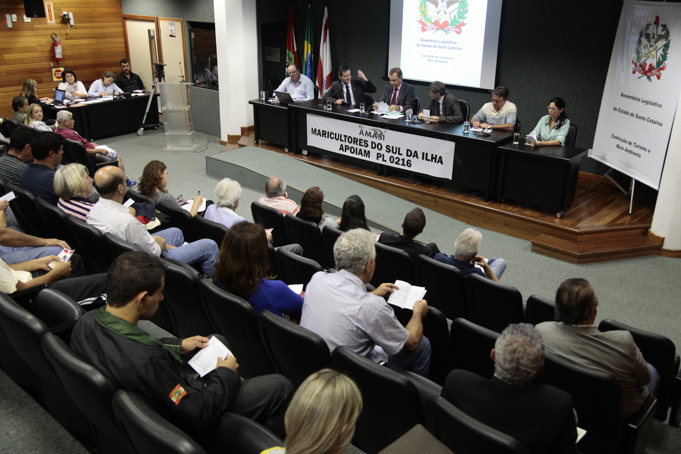 Audiência Pública sobre o PL/216.4/2015, que declara a maricultura como atividade de interesse social e econômico, para o Estado de Santa Catarina. Foto: Miriam Zomer/Agência AL