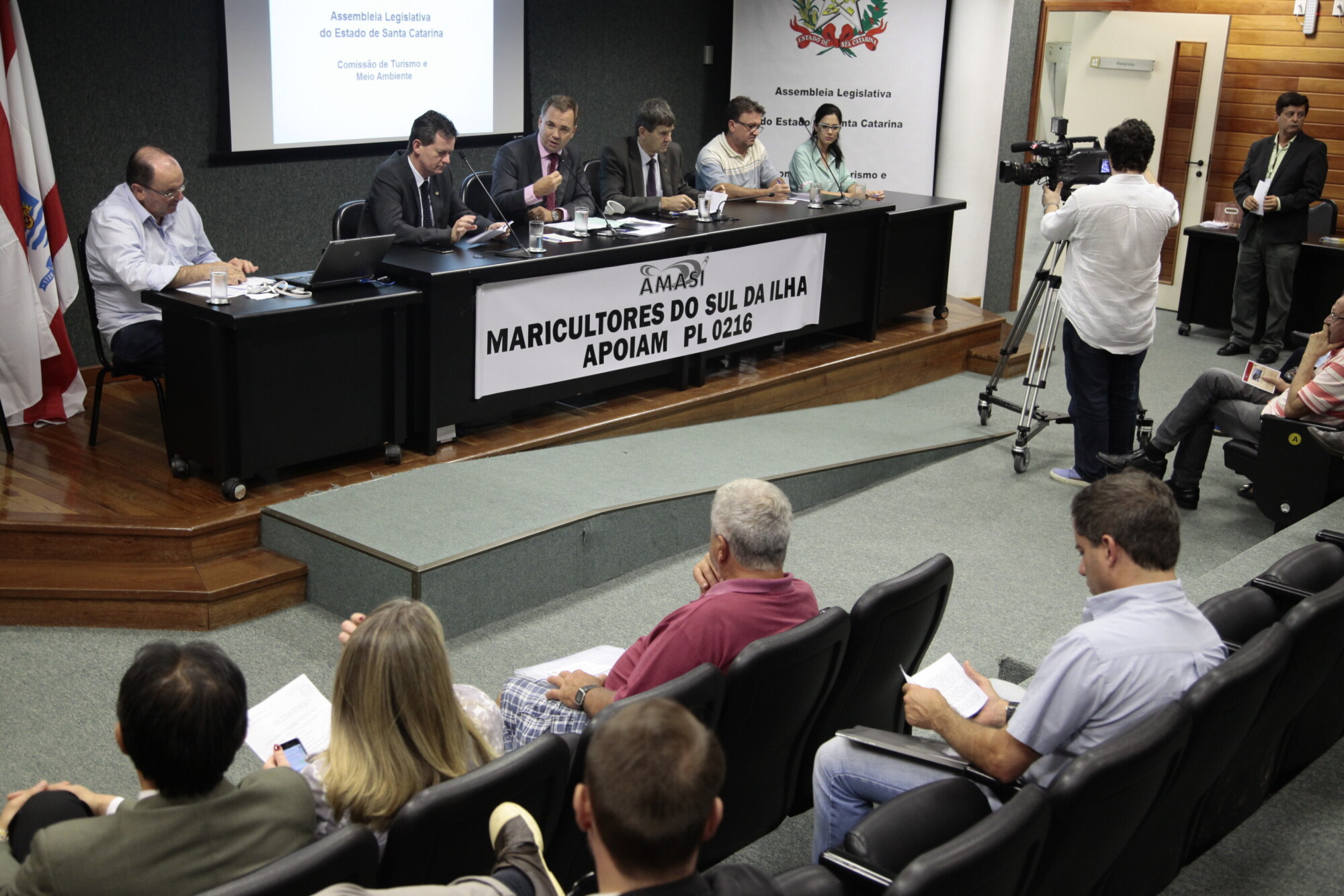 Encontro discutiu projeto de lei que está em tramitação na Assembleia