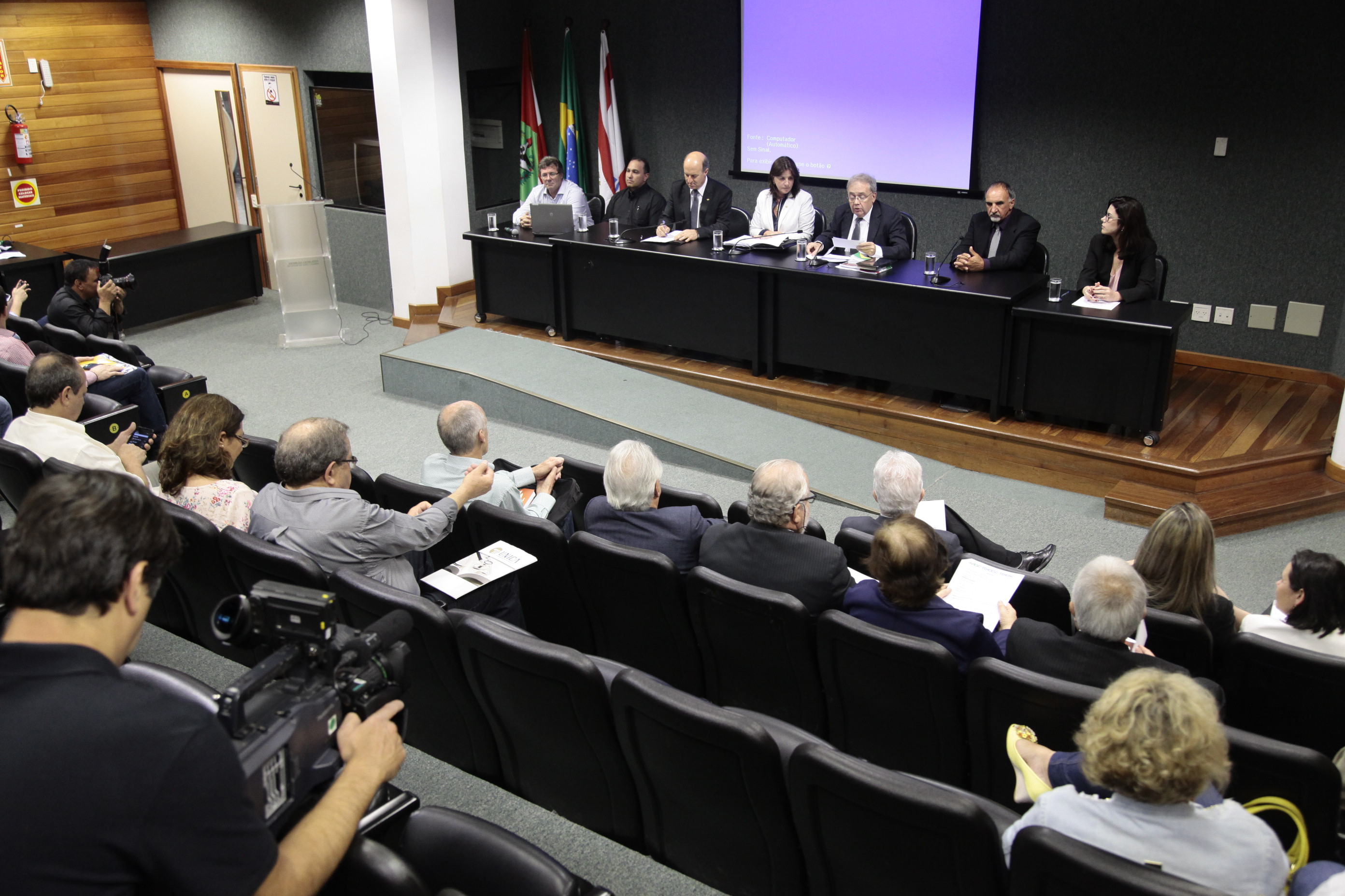 Debate sobre o Financiamento da Saúde Pública - PEC 01/2015. Foto: Miriam Zomer/Agência AL