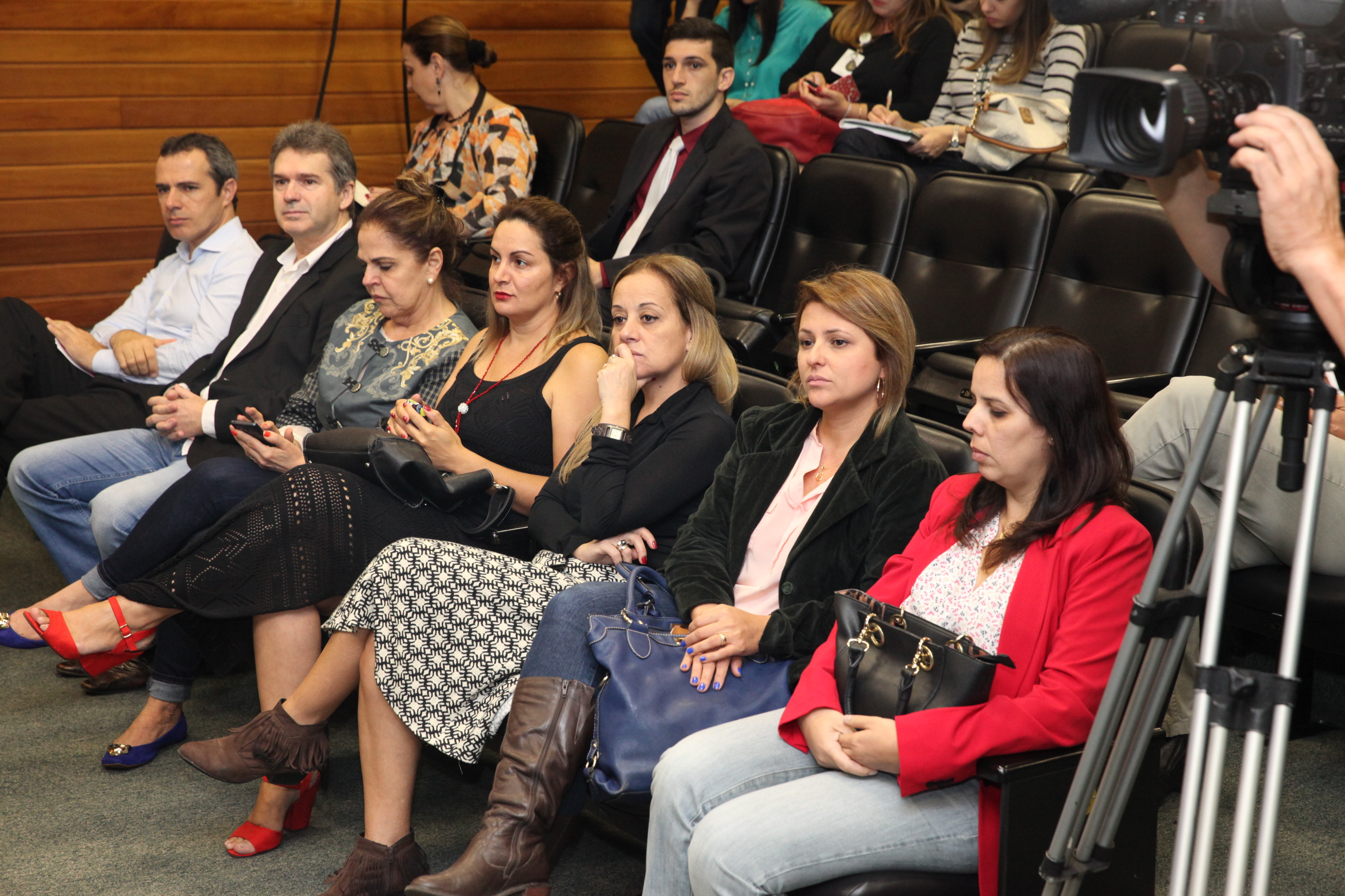 Comissão de Saúde promove audiência pública para discutir preços de medicamentos originais, genéricos e similares. Foto: Fábio Queiroz / Agência AL