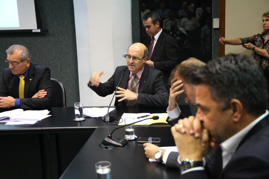 Deputado Zé Milton na Comissão de Economia