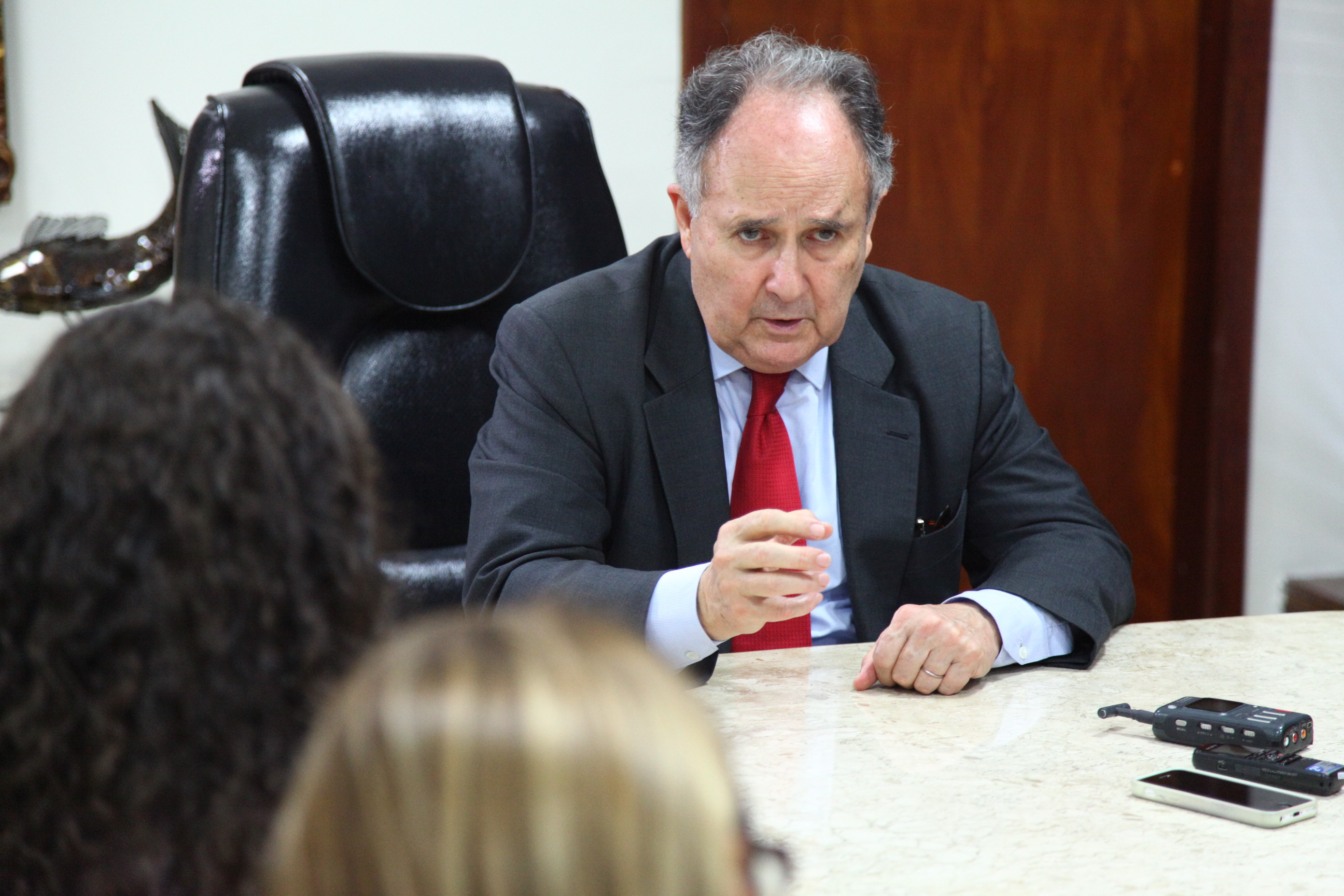 Entrevista - Senador Cristovão Buarque (PDT-DF)