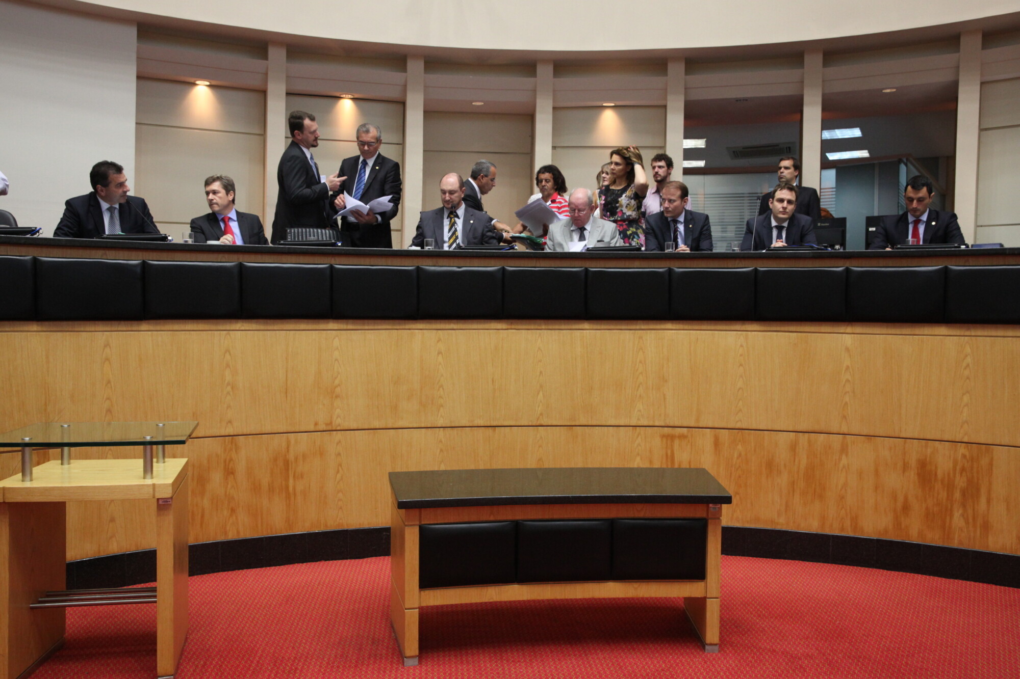 Reunião da CCJ foi realizada no plenário