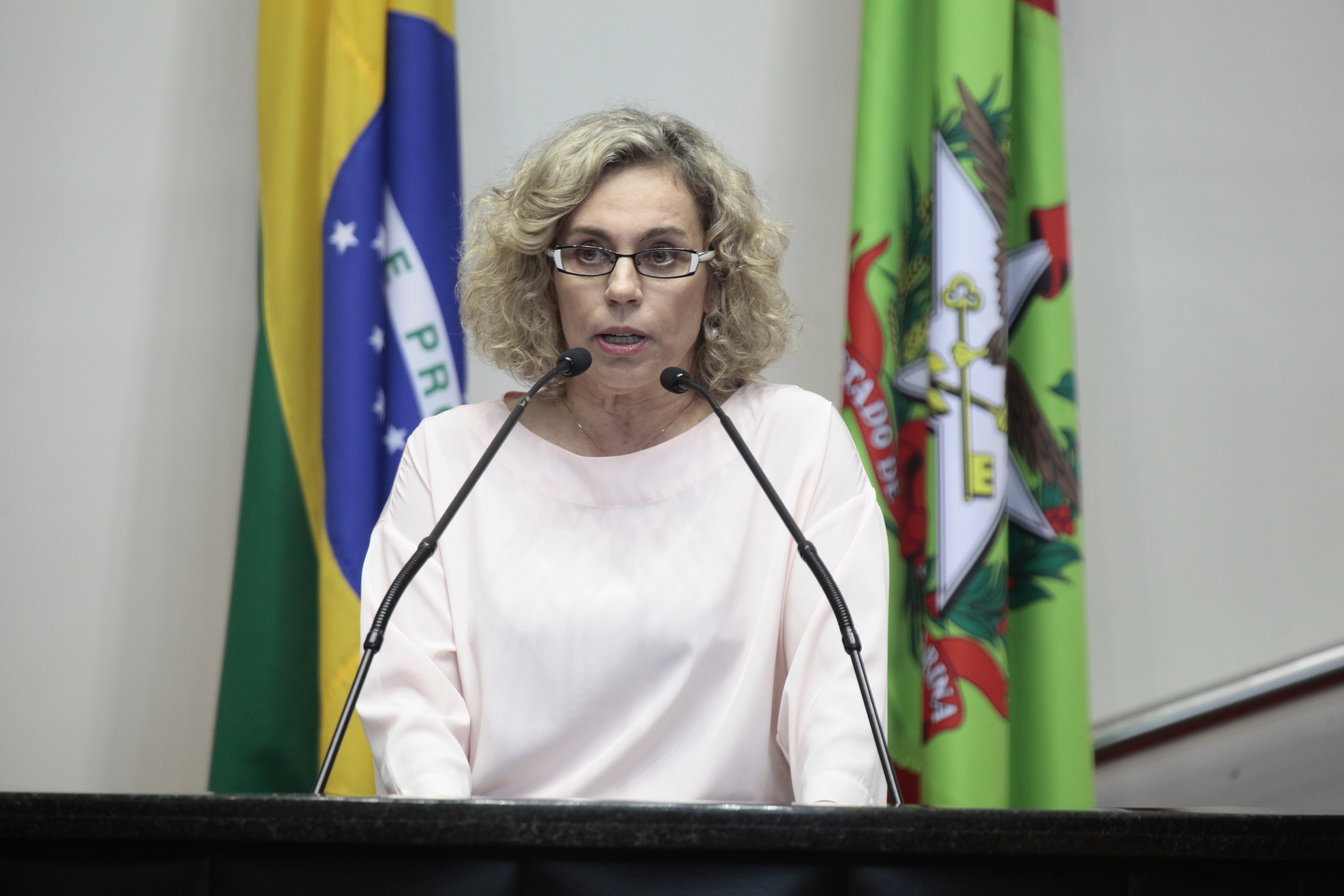Sessão Ordinária. Deputada Ana Paula Lima (PT) - Foto: Miriam Zomer/Agência AL