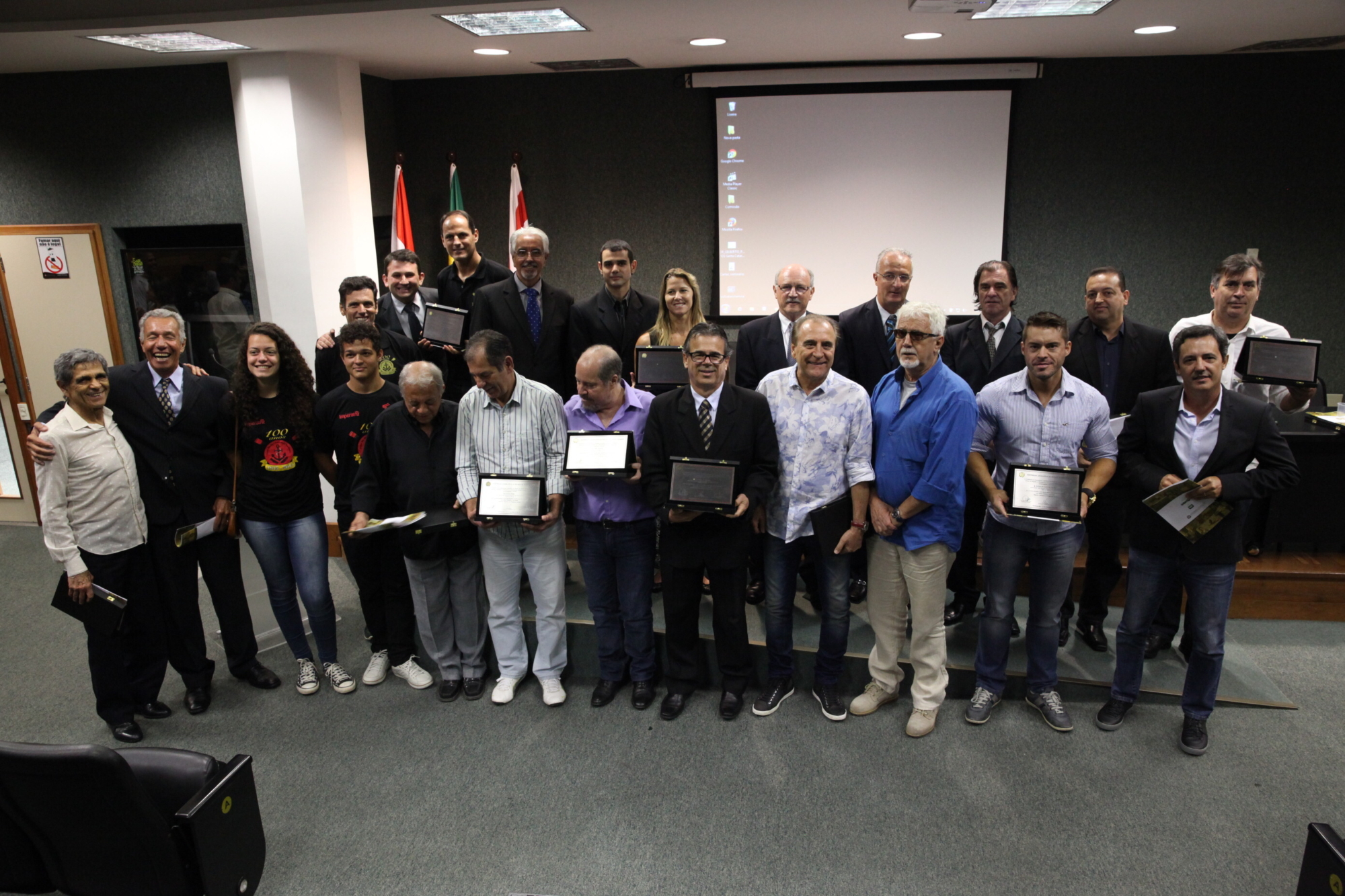Rádio AL premia personalidades do esporte catarinense