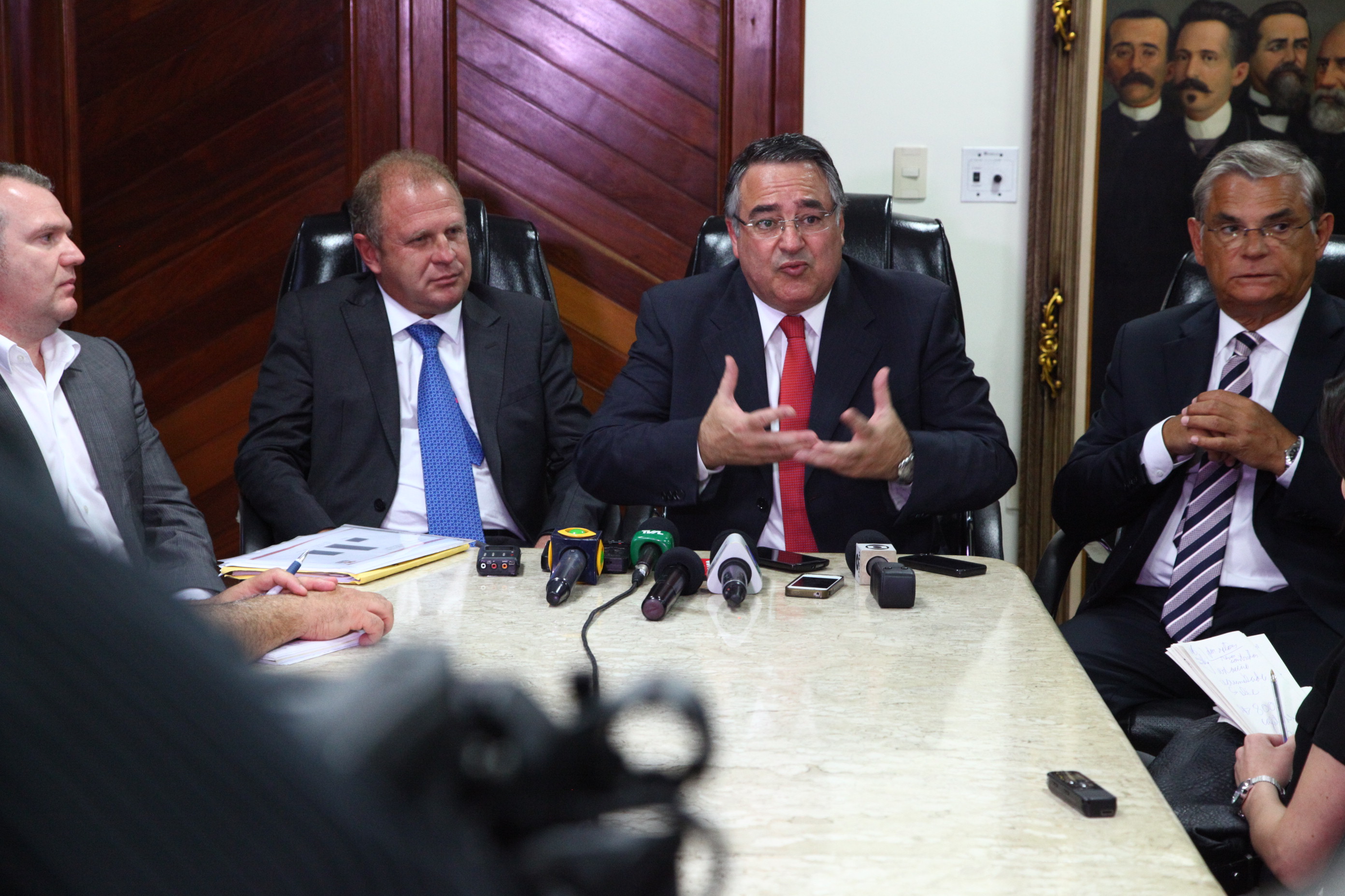 Coletiva do Governador Raimundo Colombo