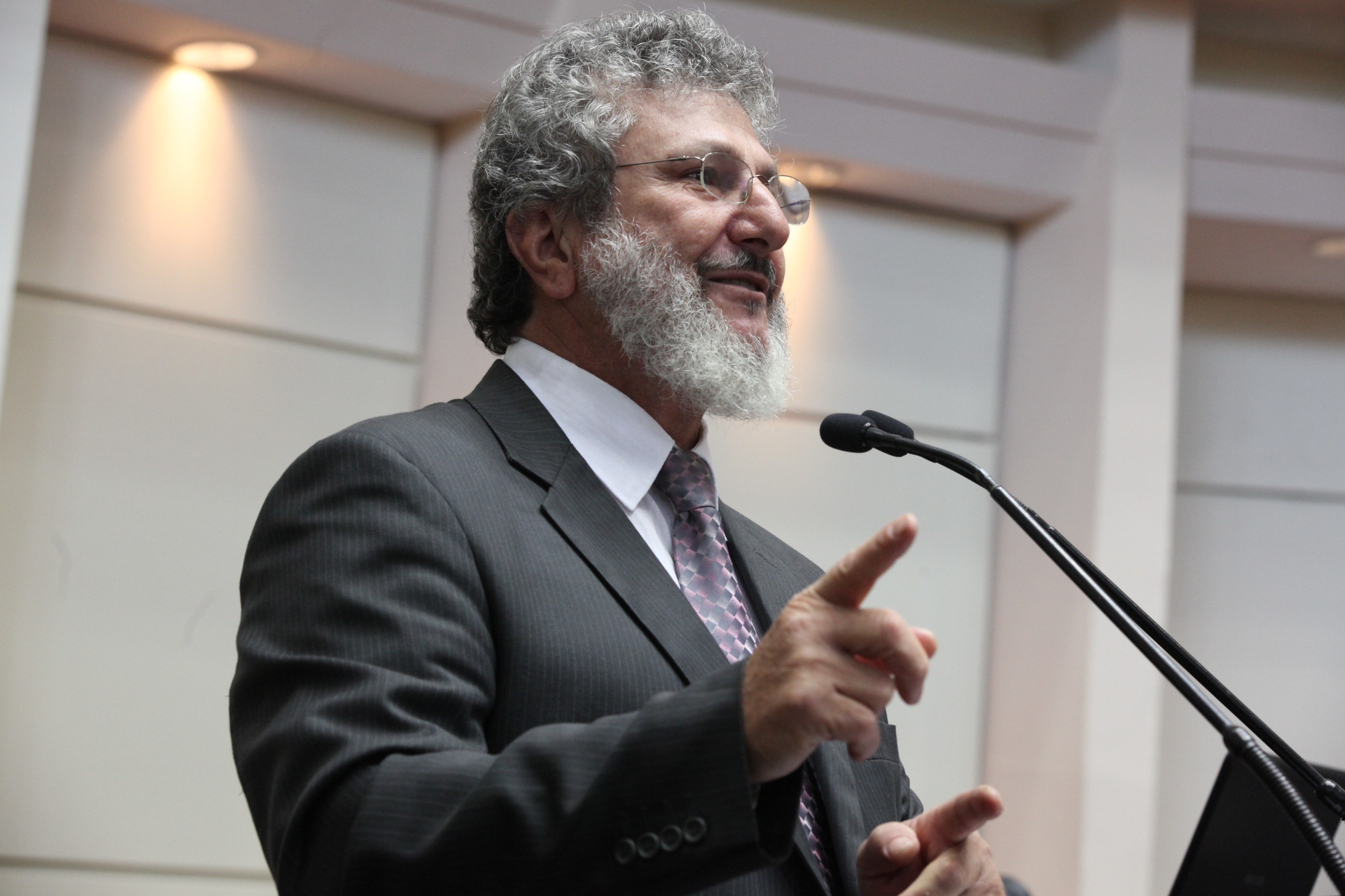 Sessão Ordinária da Assembleia Legislativa do Estado de Santa Catarina. Deputado Padre Pedro Baldissera (PT)