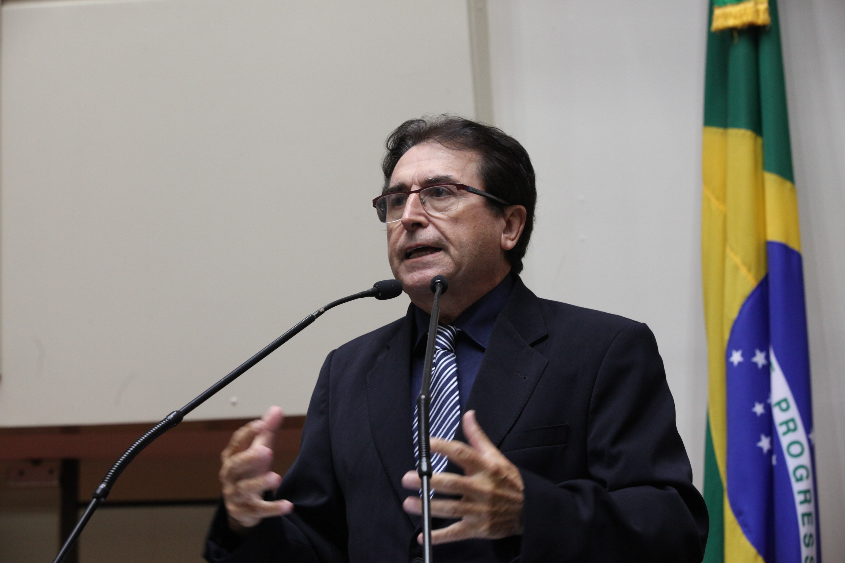 Sessão Ordinária da Assembleia Legislativa do Estado de Santa Catarina. Deputado Antonio Aguiar (PMDB)