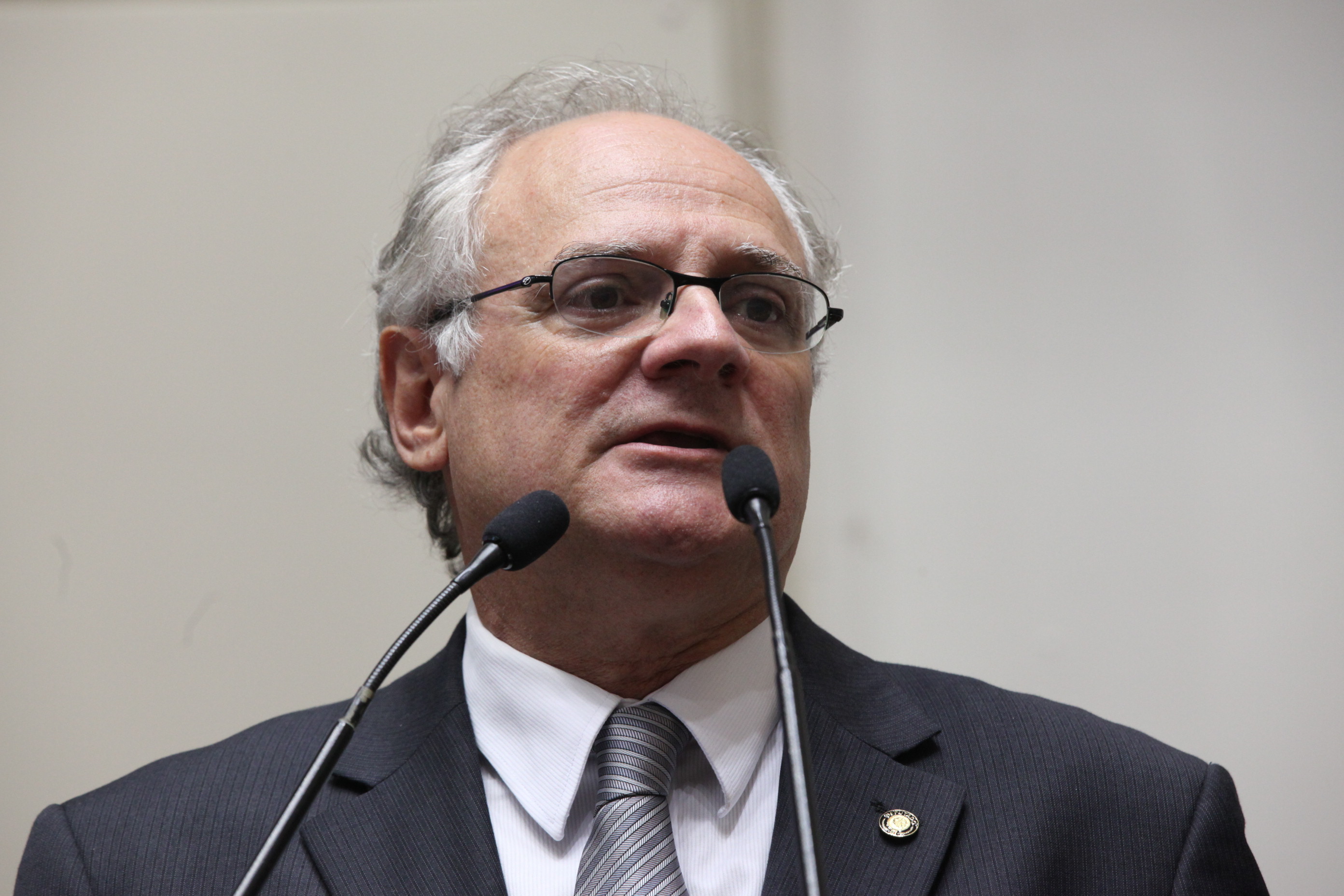 Sessão Ordinária da Assembleia Legislativa do Estado de Santa Catarina. Deputado Vicente Caropreso (PSDB)