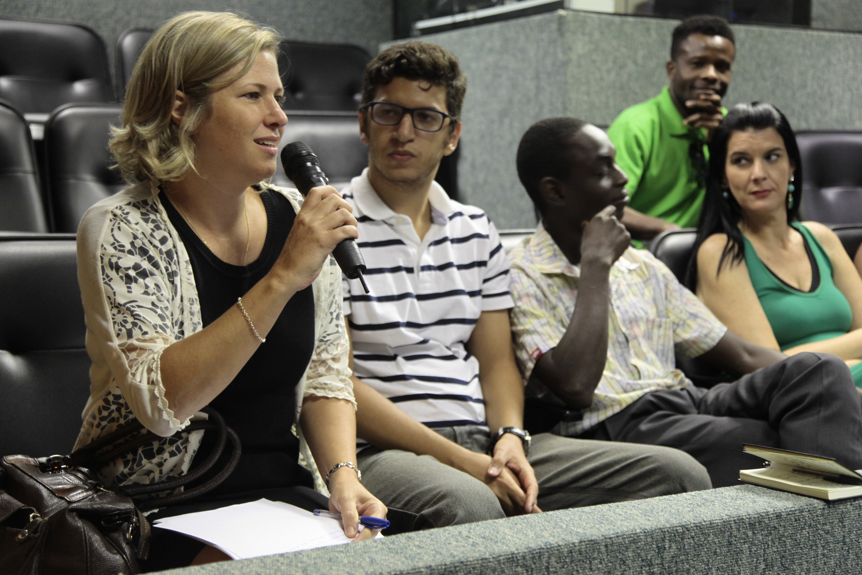 Reunião do Grupo de Trabalho dos Imigrantes organizado pela Comissão dos Direitos Humanos.