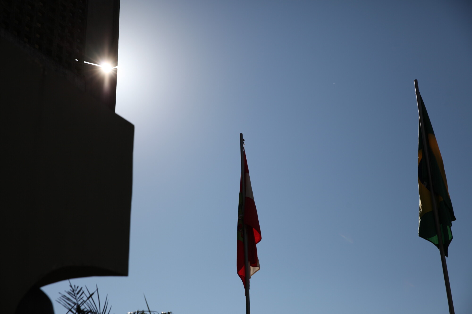 Economia de energia durante vigência do horário de verão é estimada em 5%